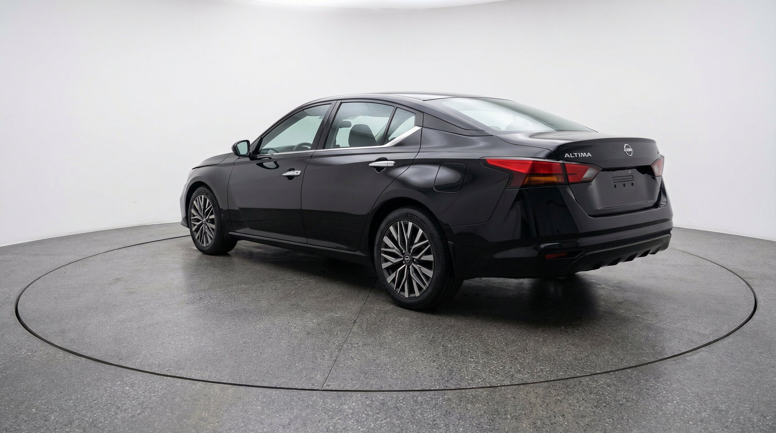 Thumbnail: 2025 Nissan Altima - 6