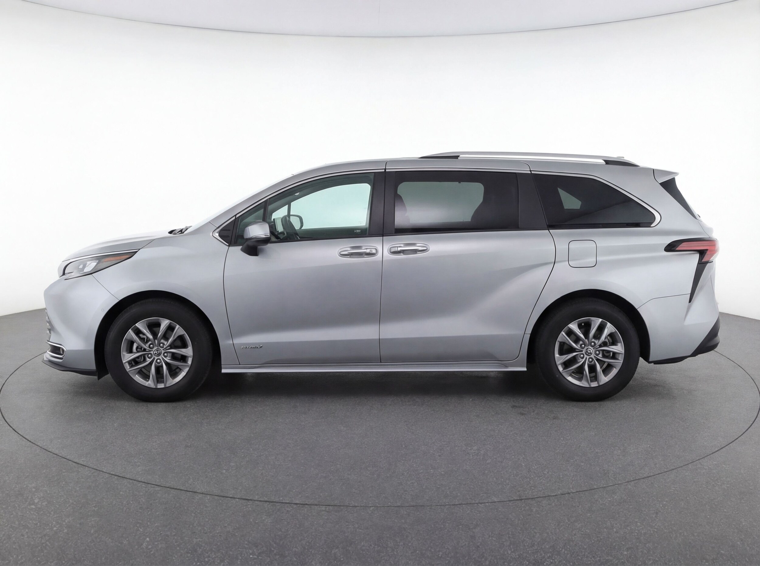 Thumbnail: 2024 Toyota Sienna - 5