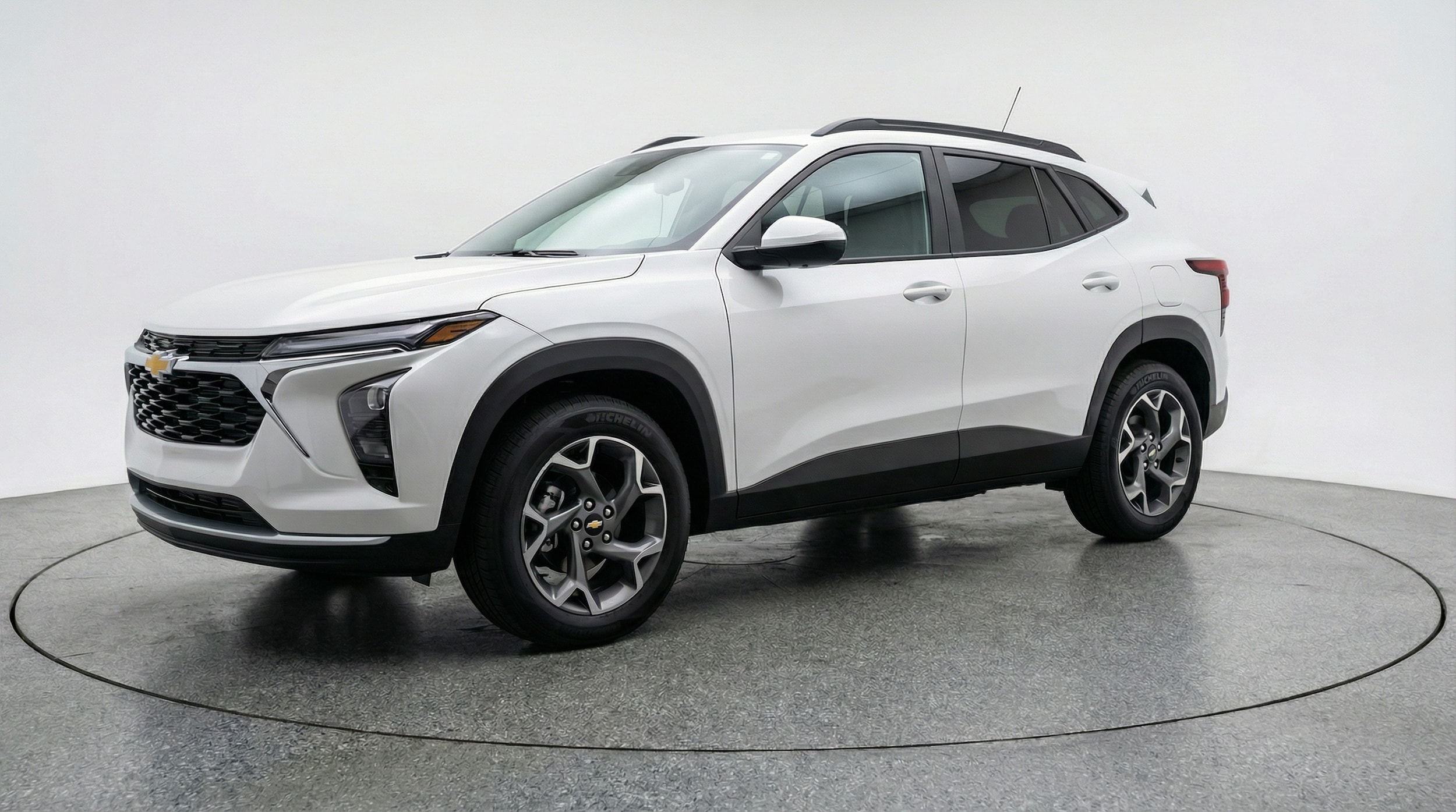 Thumbnail: 2025 Chevrolet Trax - 3