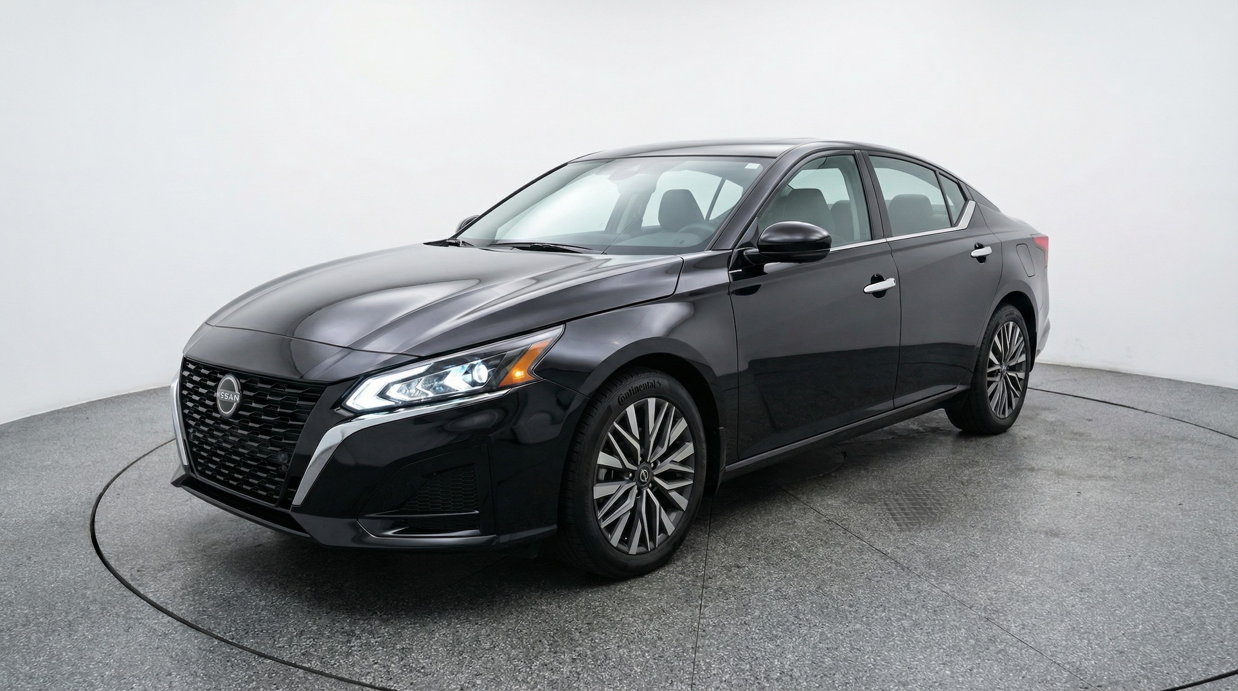 Thumbnail: 2025 Nissan Altima - 3