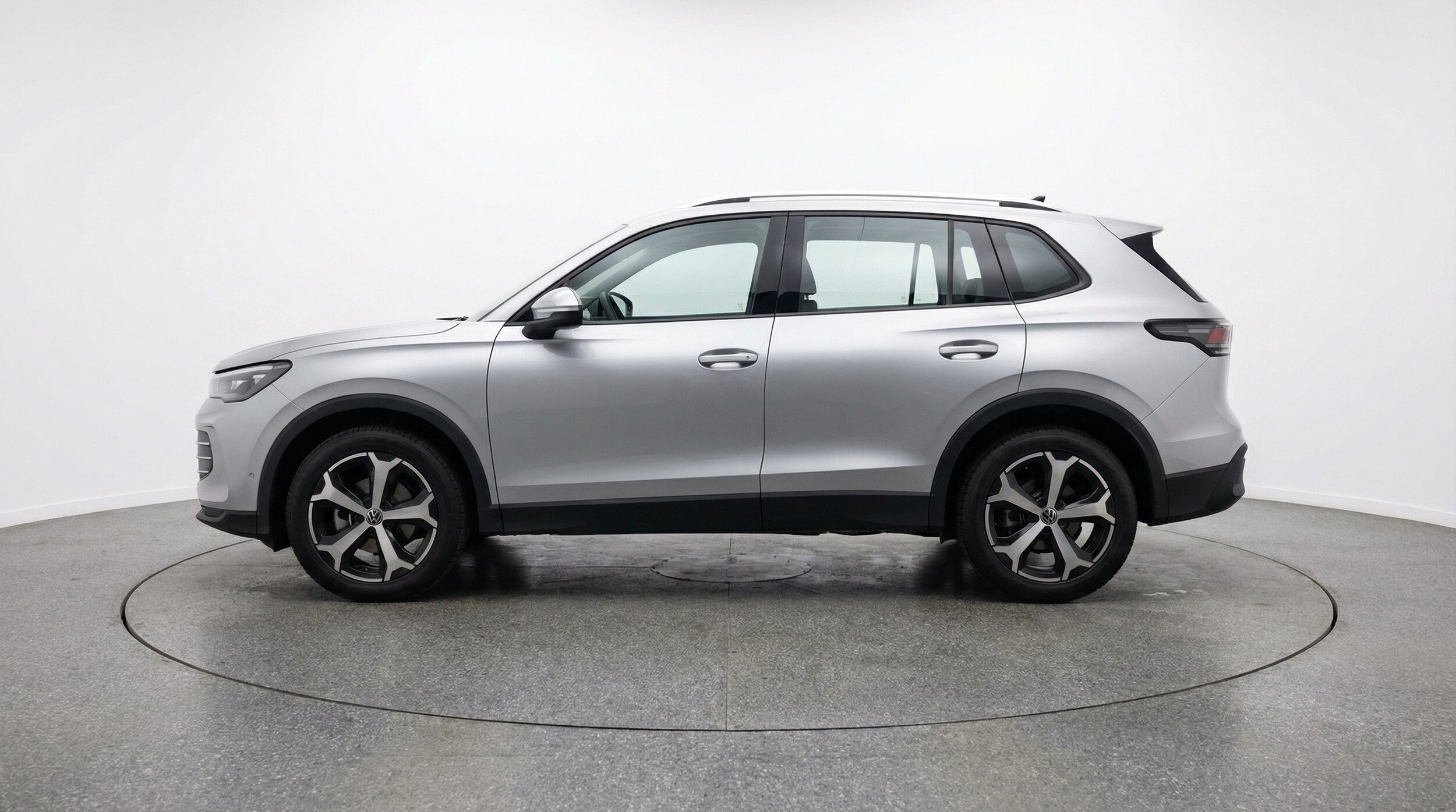 Thumbnail: 2026 Volkswagen Tiguan - 5