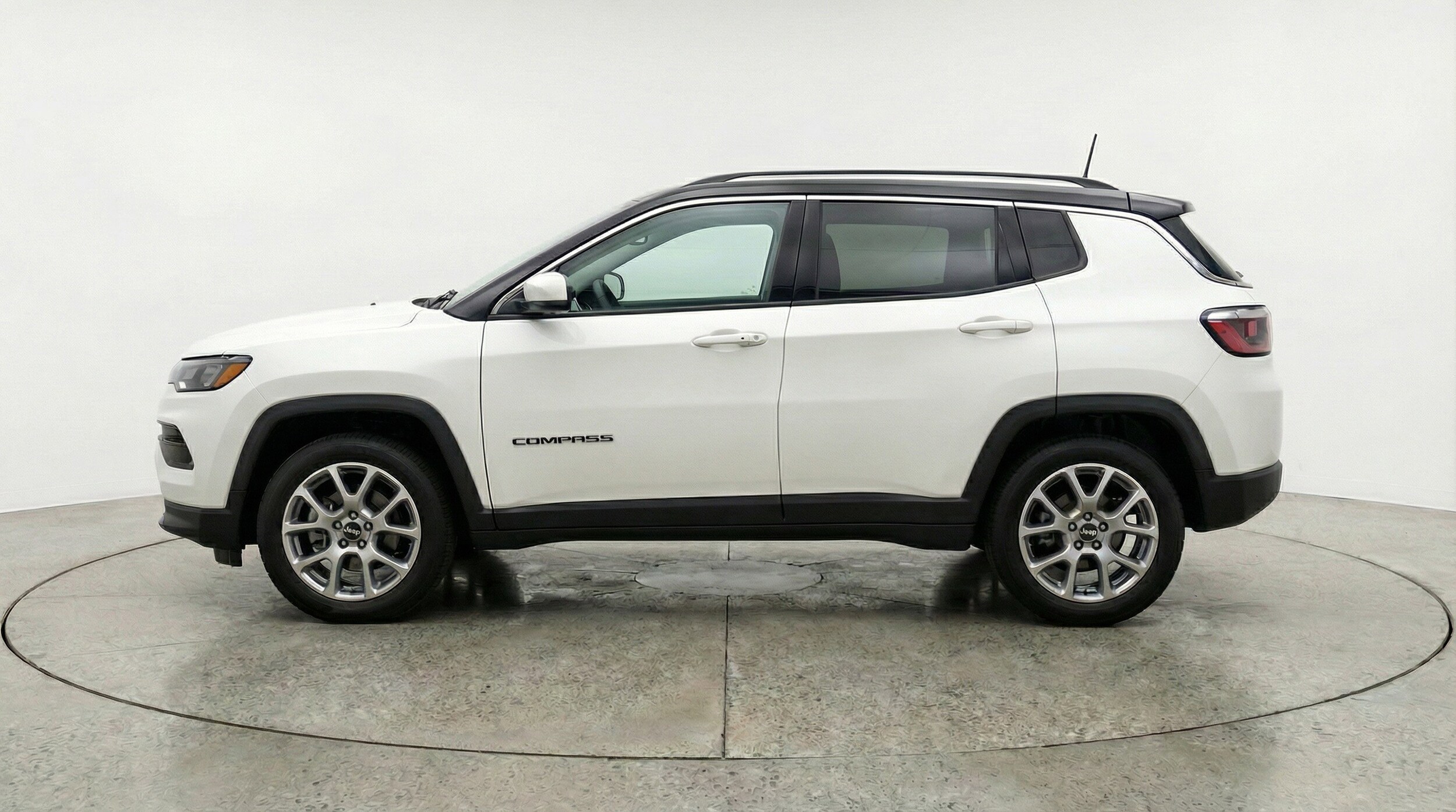 Thumbnail: 2025 Jeep Compass - 11