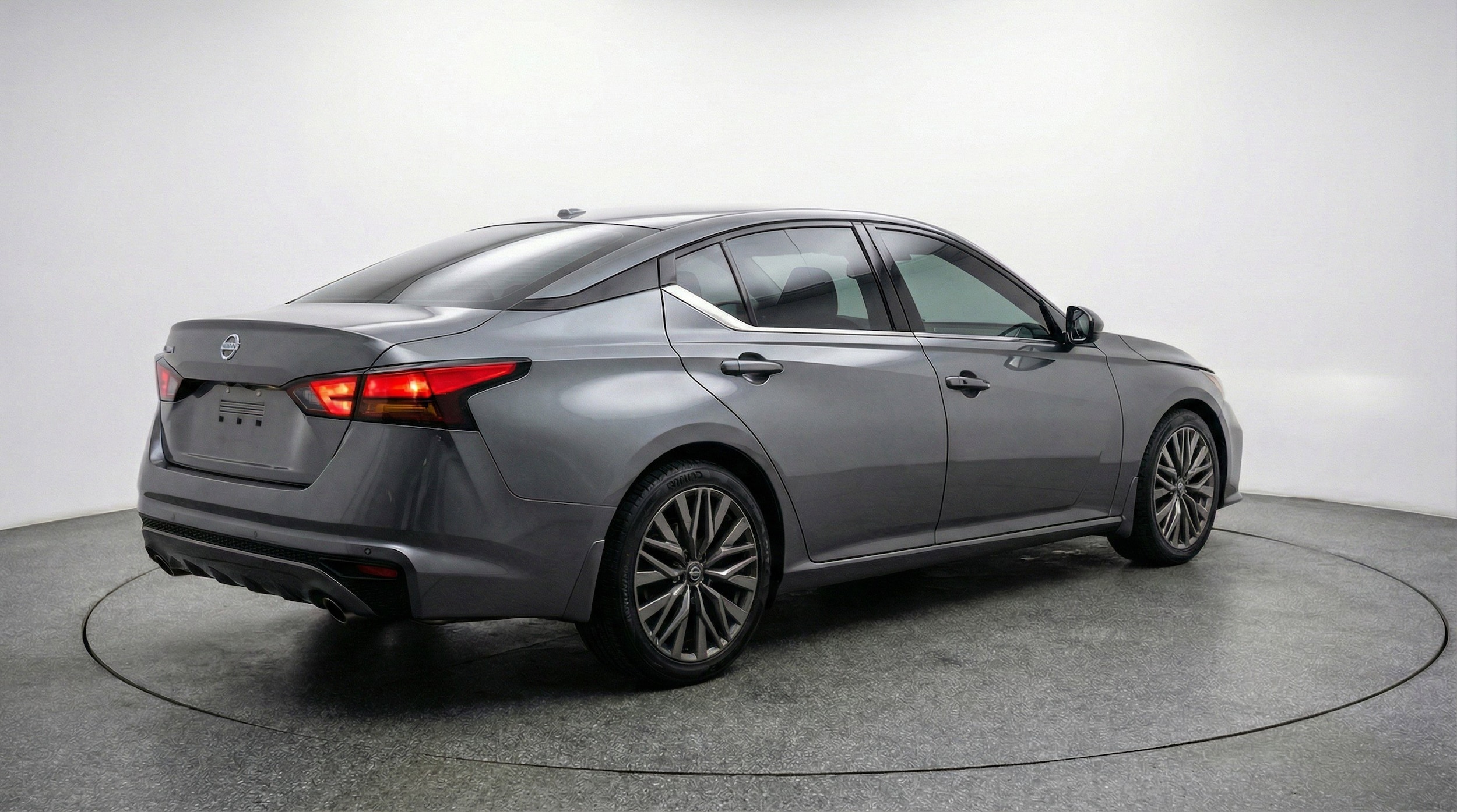 Thumbnail: 2025 Nissan Altima - 9