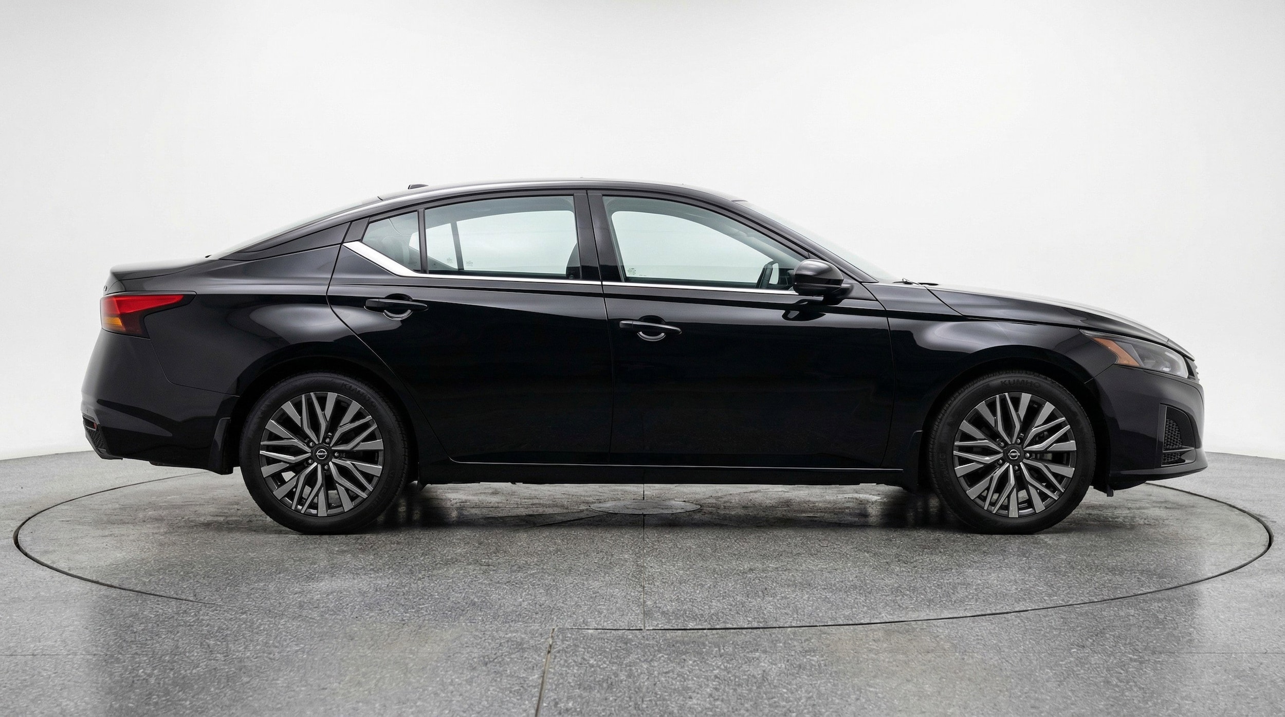 Thumbnail: 2025 Nissan Altima - 11