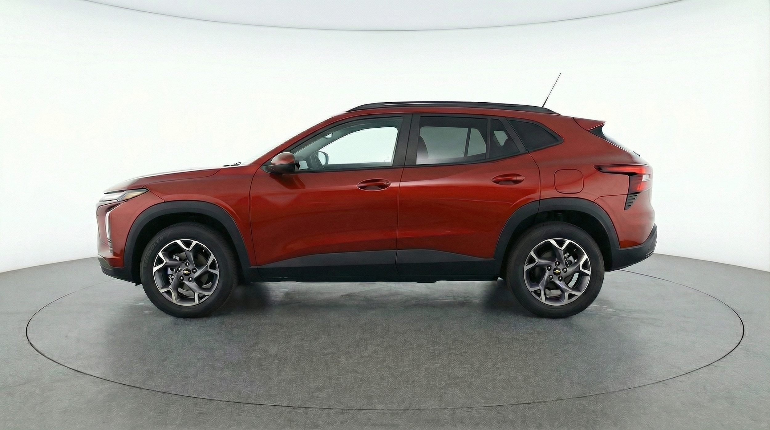 Thumbnail: 2025 Chevrolet Trax - 4
