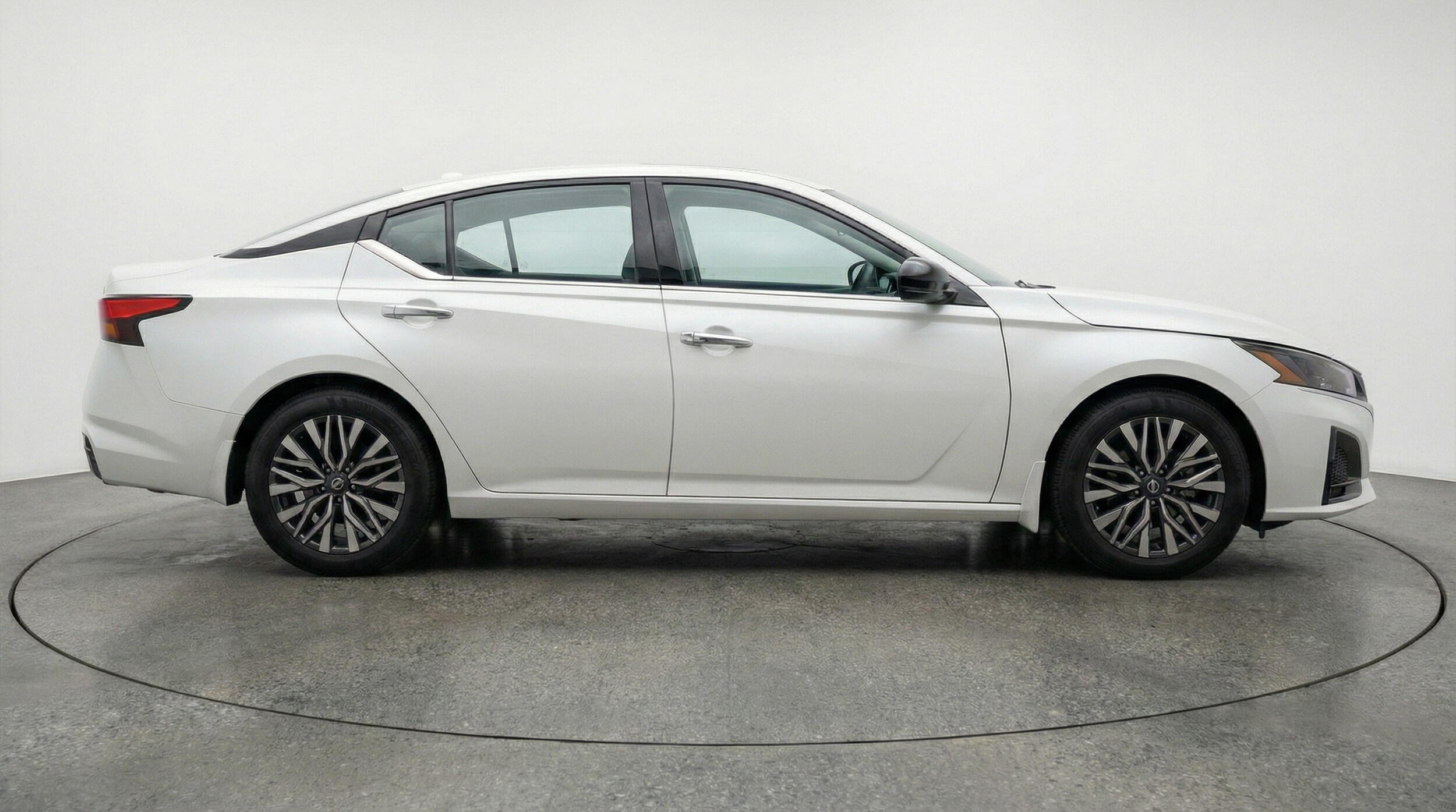 Thumbnail: 2025 Nissan Altima - 8