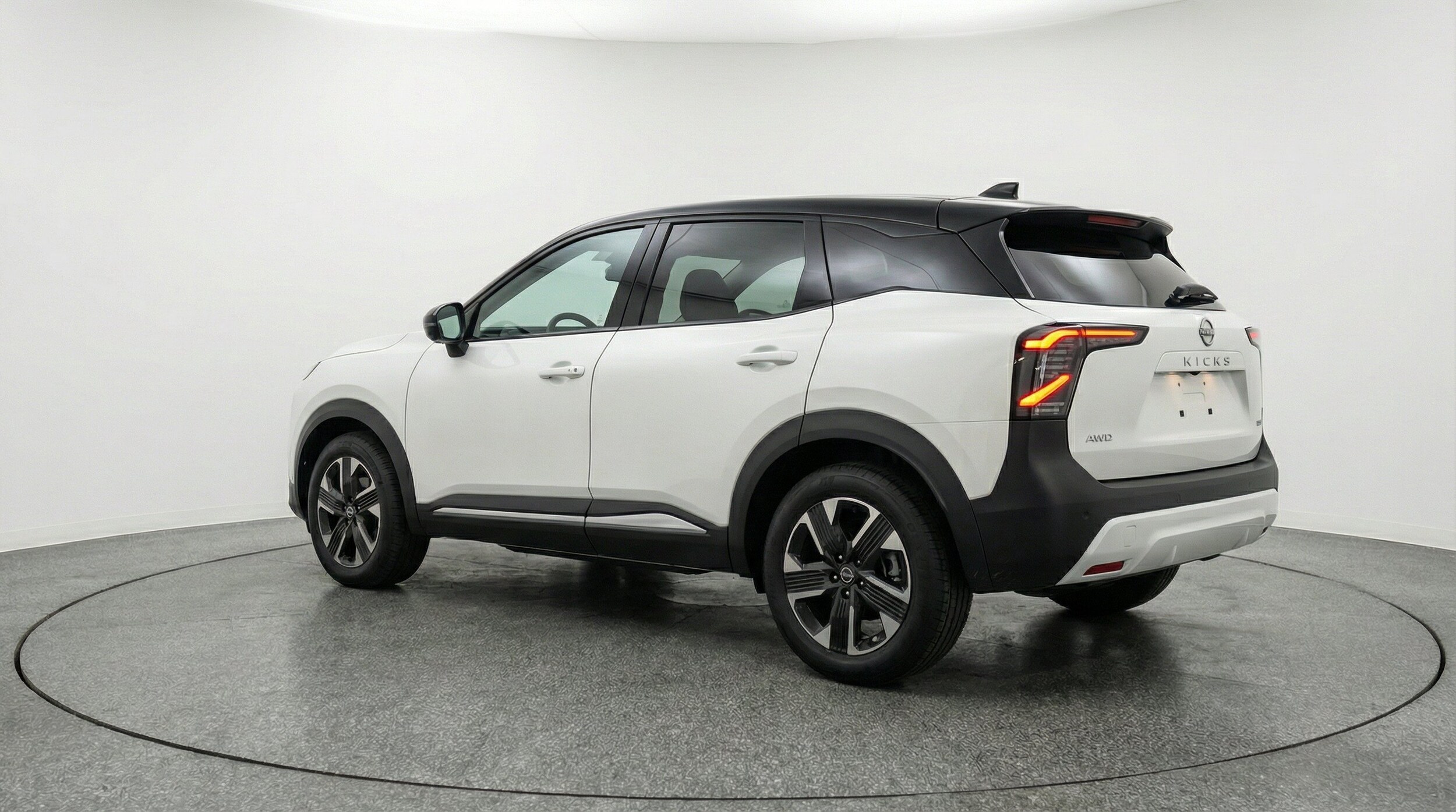 Thumbnail: 2026 Nissan Kicks - 6