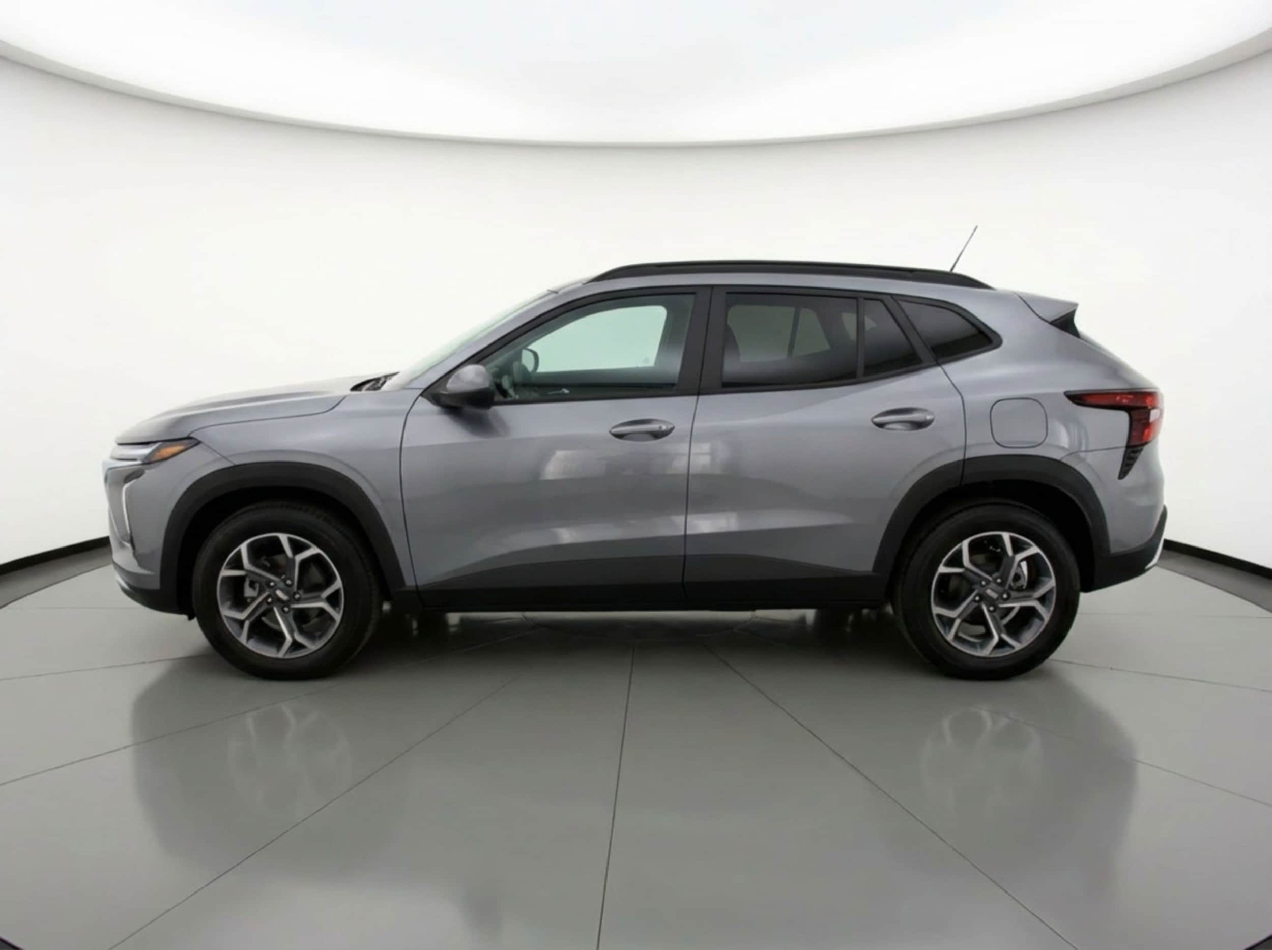 Thumbnail: 2025 Chevrolet Trax - 5
