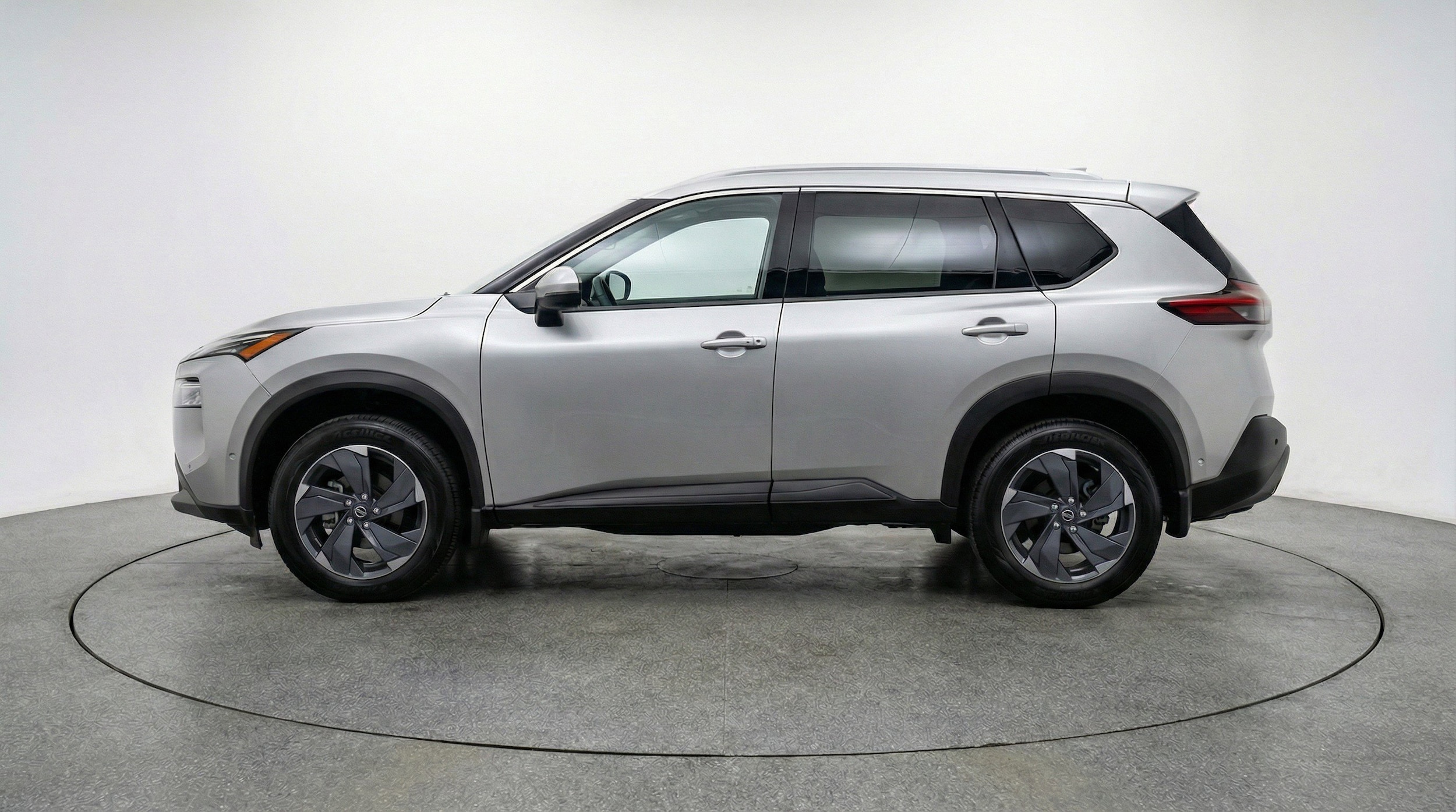 Thumbnail: 2025 Nissan Rogue - 5