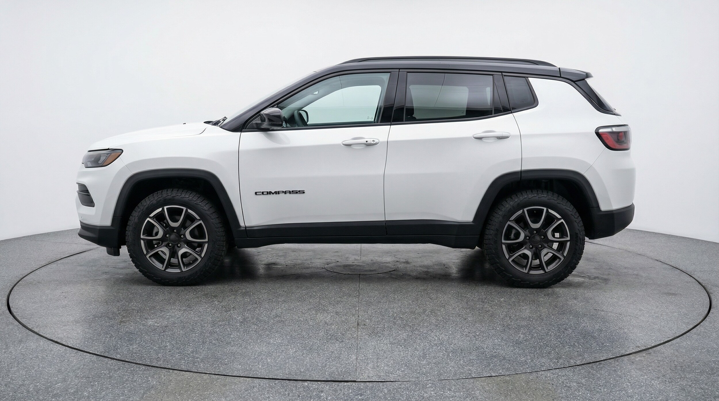 Thumbnail: 2025 Jeep Compass - 4