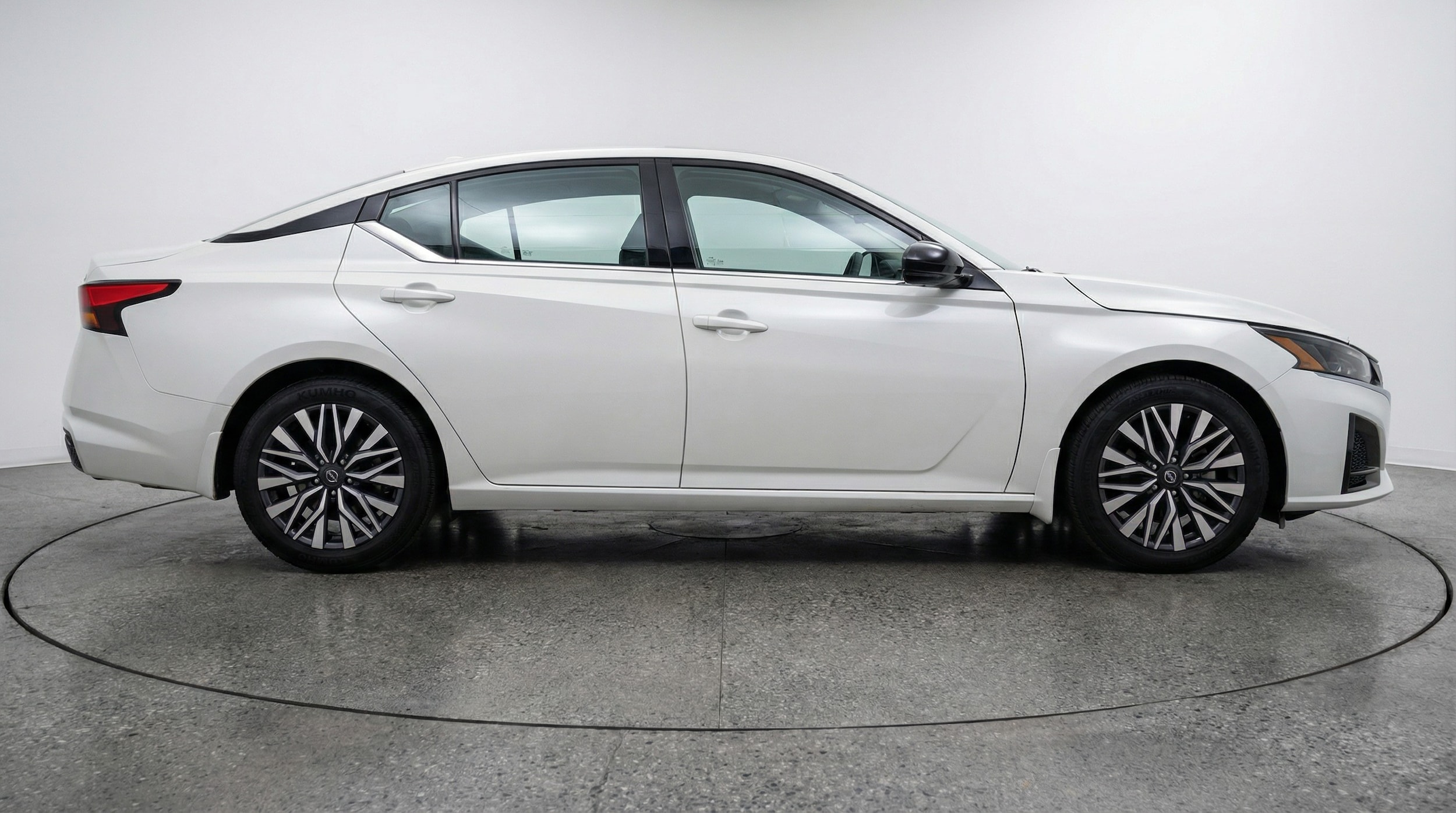 Thumbnail: 2025 Nissan Altima - 8