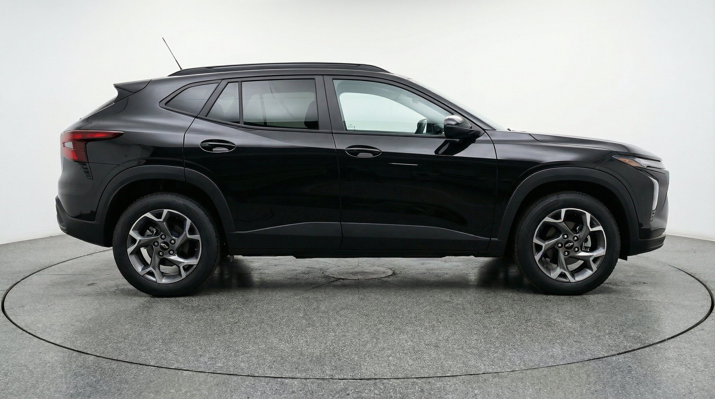 Thumbnail: 2025 Chevrolet Trax - 11