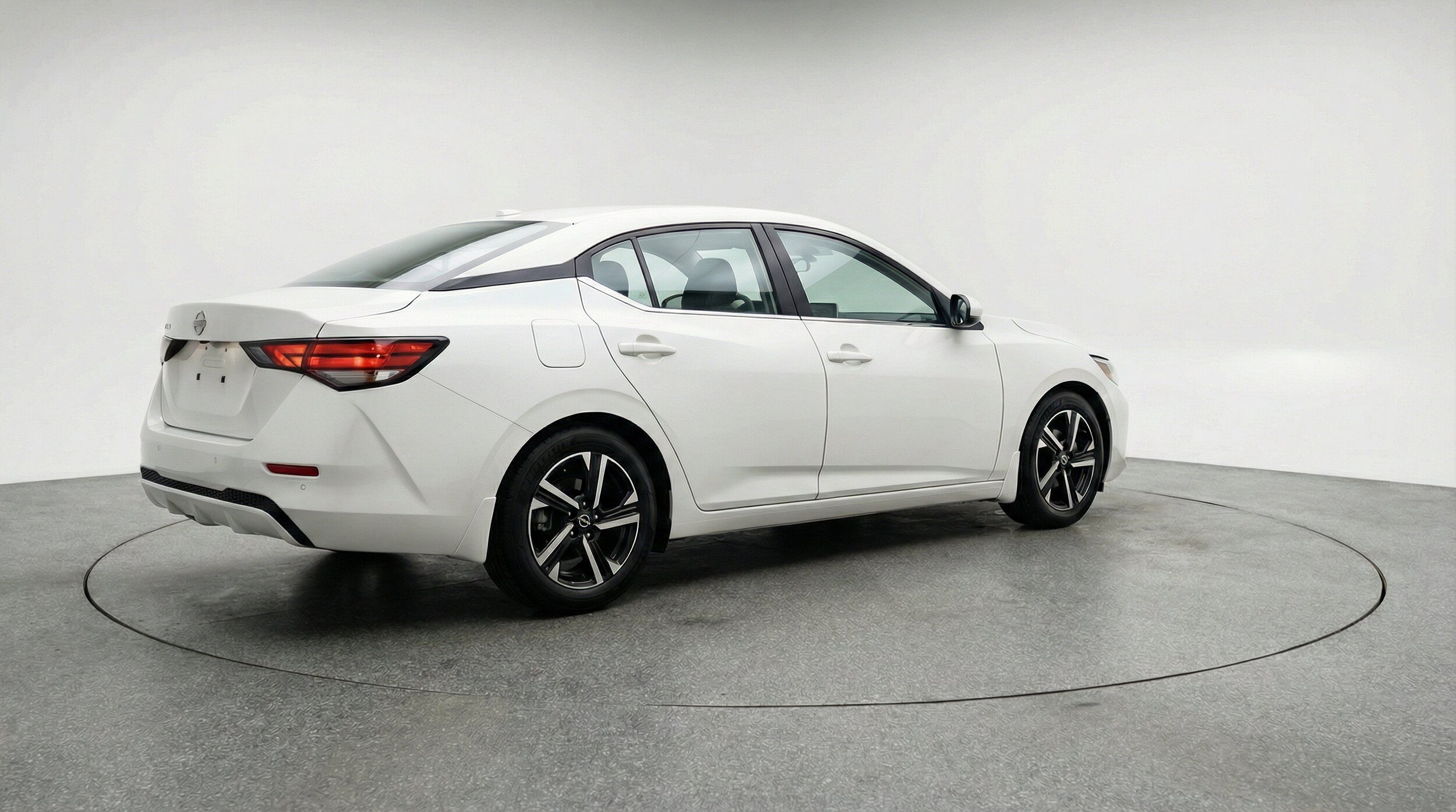 Thumbnail: 2025 Nissan Sentra - 9