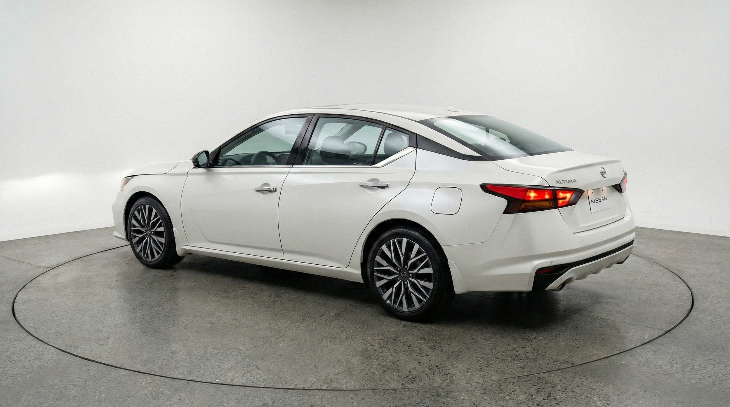 Thumbnail: 2025 Nissan Altima - 6