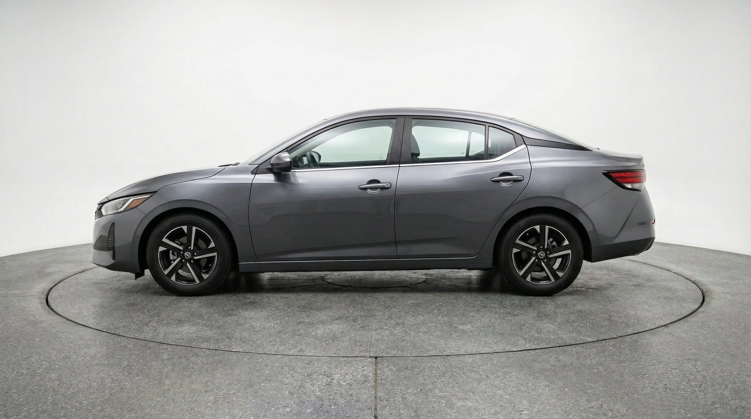 Thumbnail: 2025 Nissan Sentra - 5