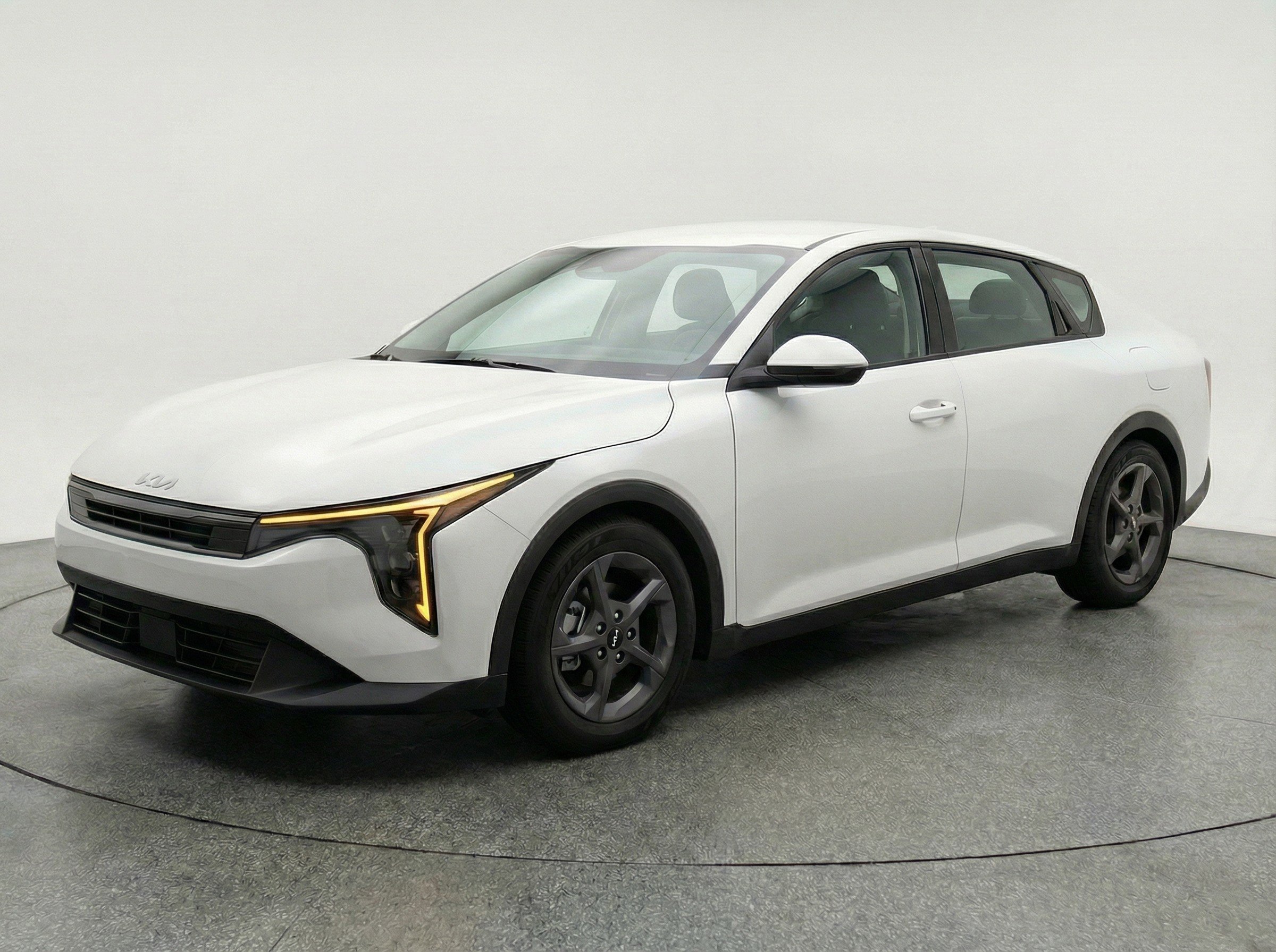 Thumbnail: 2025 Kia K4 - 3