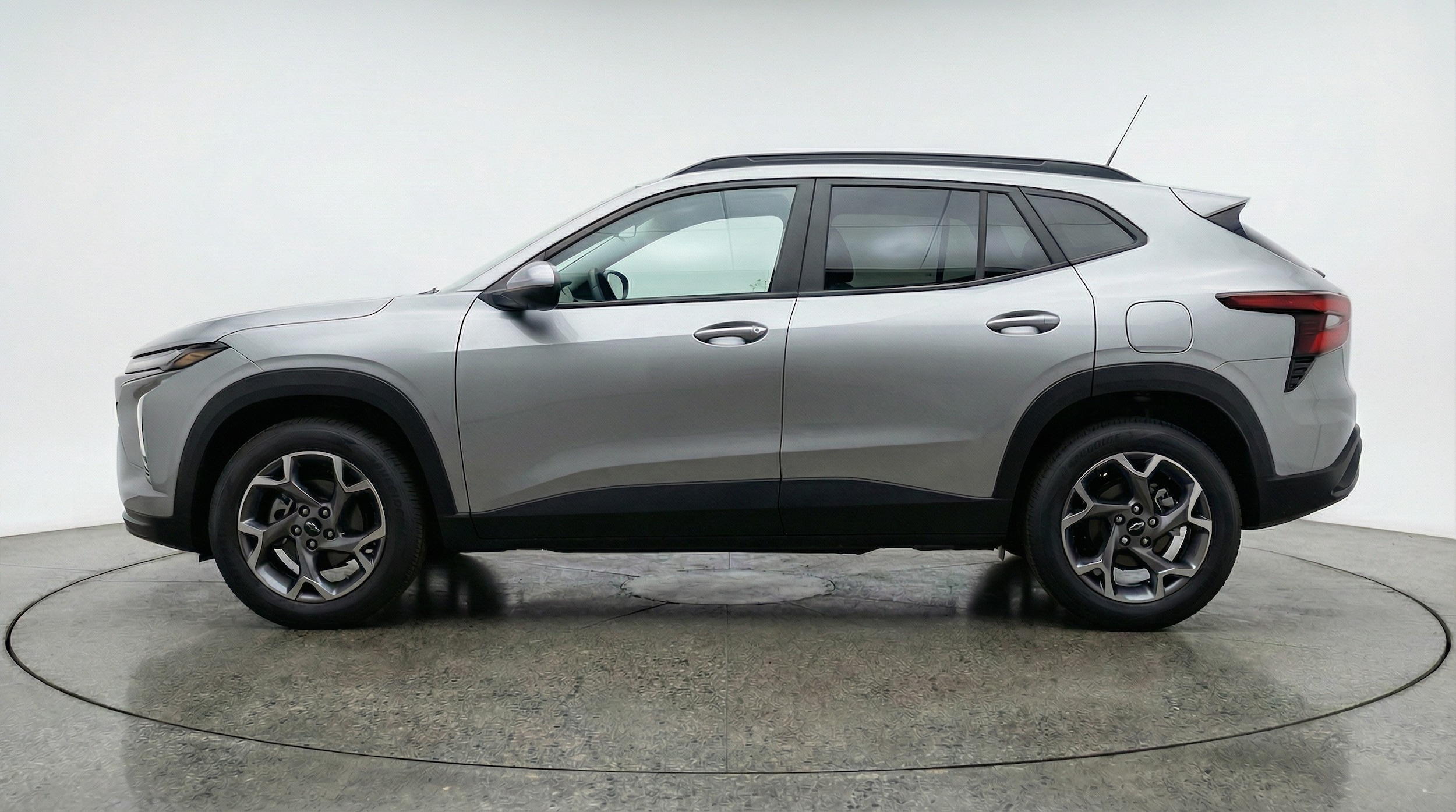 Thumbnail: 2025 Chevrolet Trax - 4