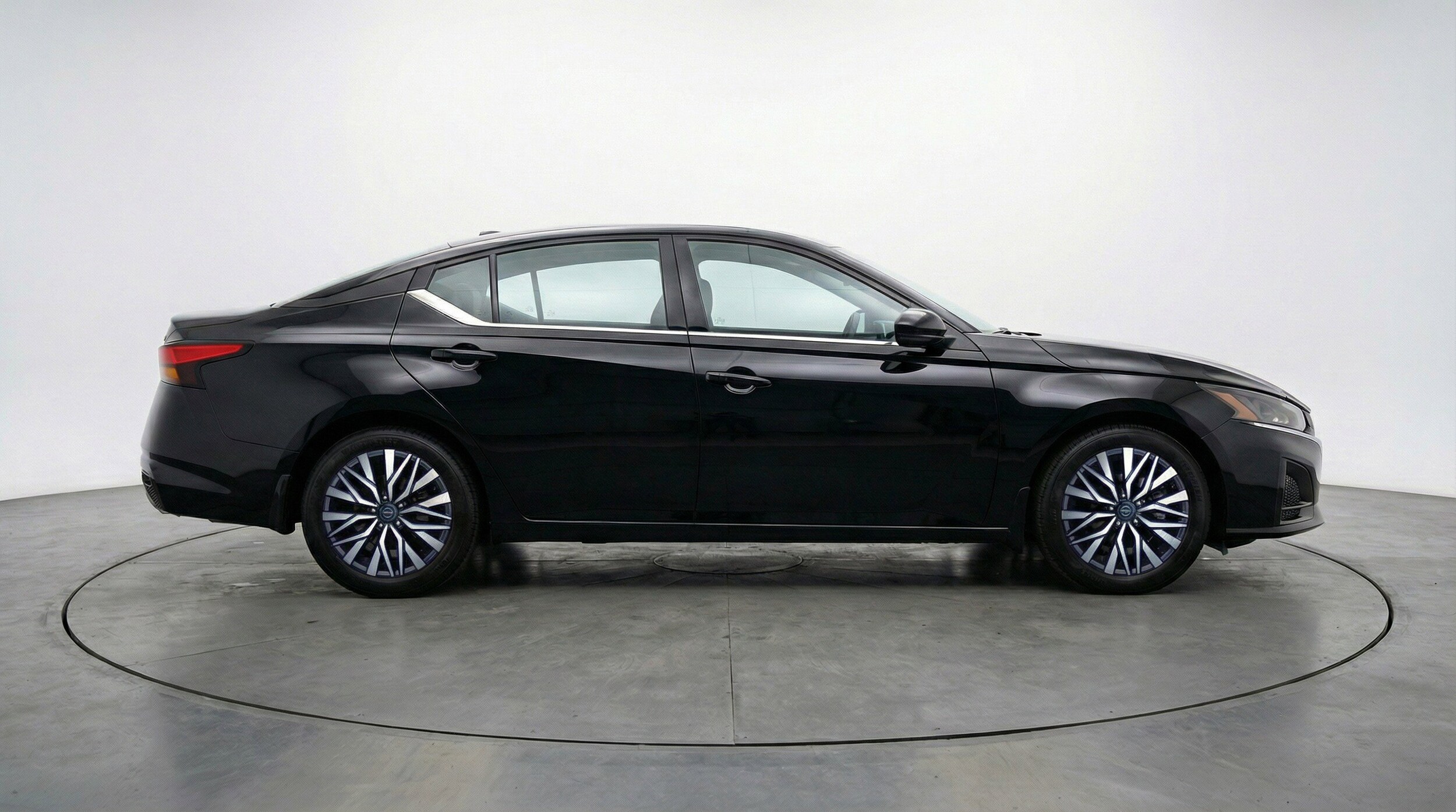 Thumbnail: 2025 Nissan Altima - 11