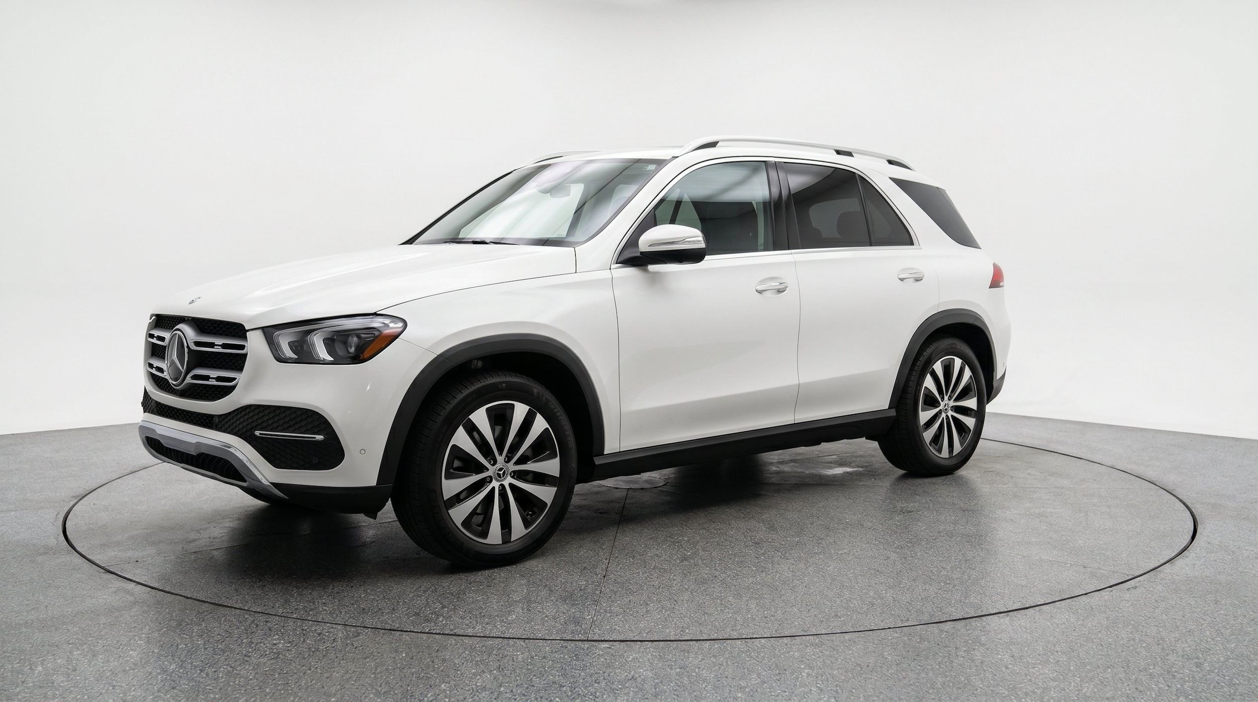Thumbnail: 2026 Mercedes-Benz GLE - 3