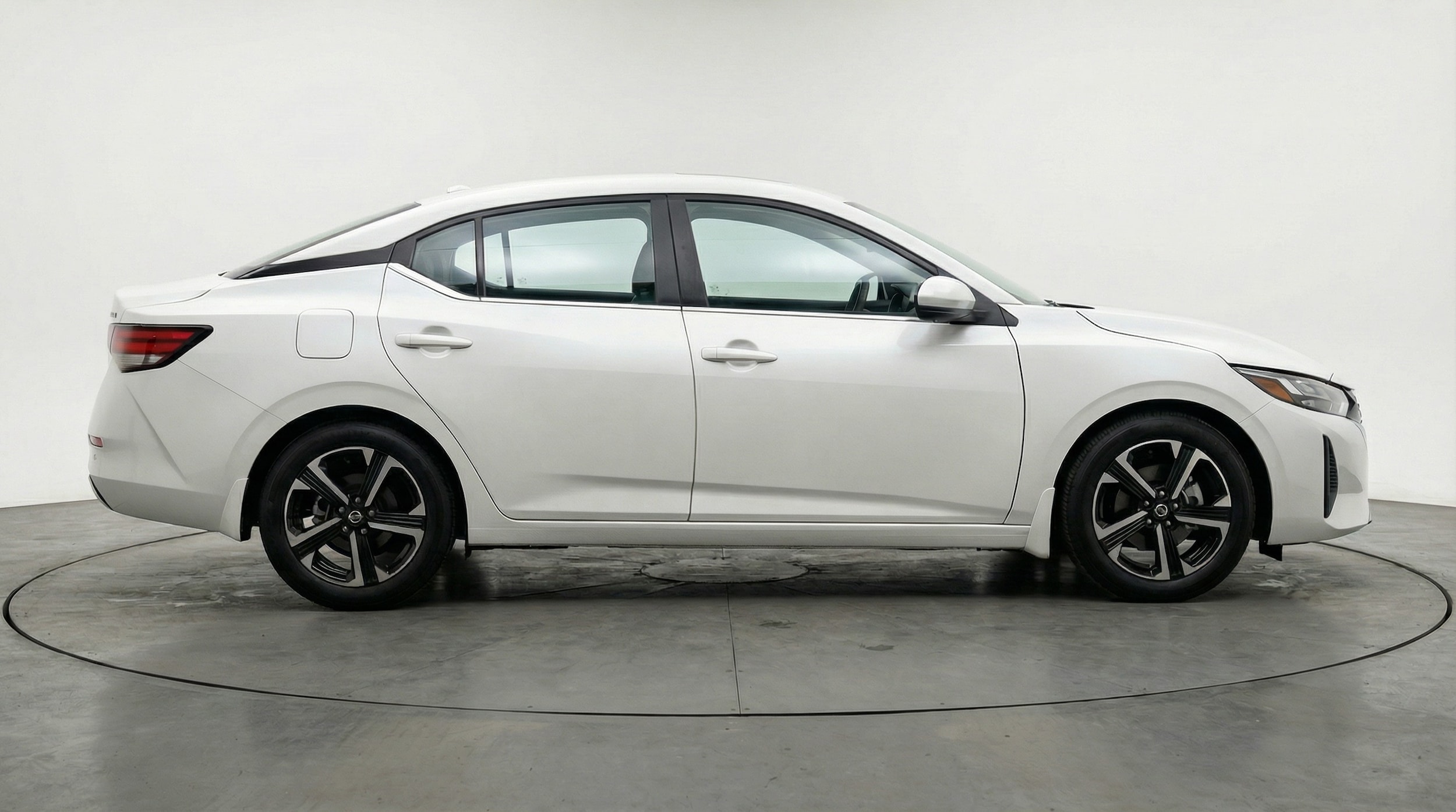 Thumbnail: 2025 Nissan Sentra - 8