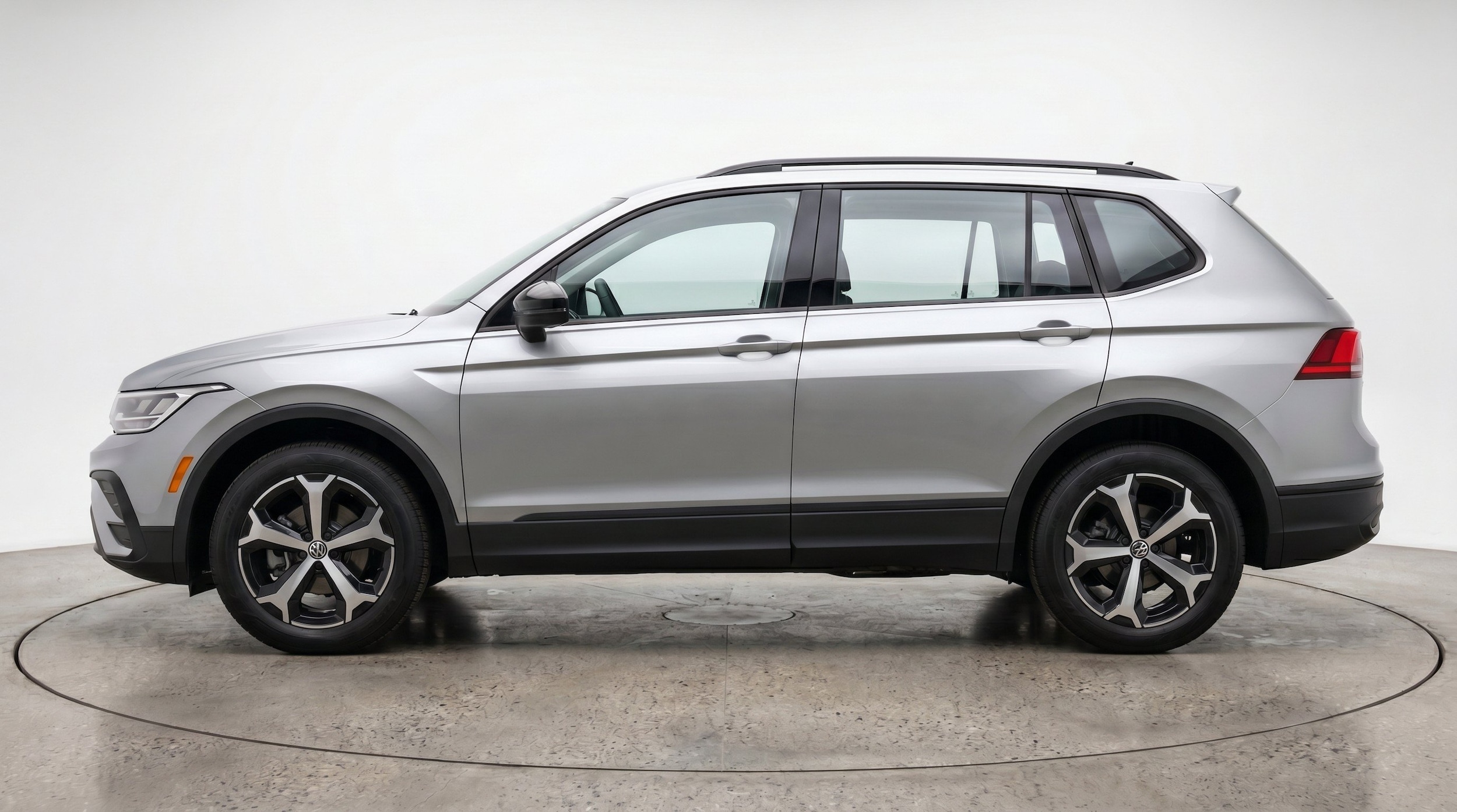 Thumbnail: 2026 Volkswagen Tiguan - 5
