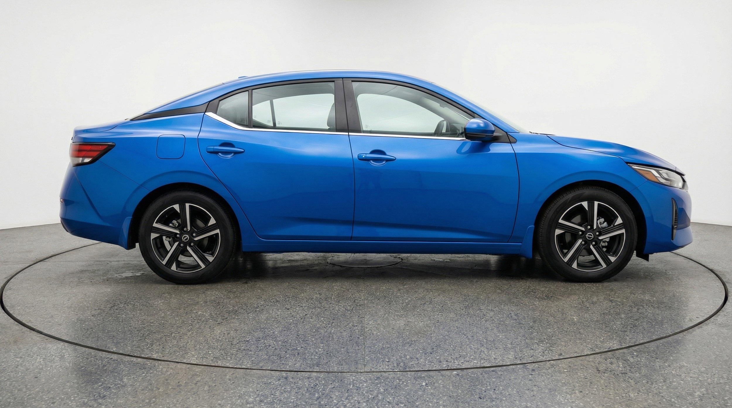 Thumbnail: 2025 Nissan Sentra - 11