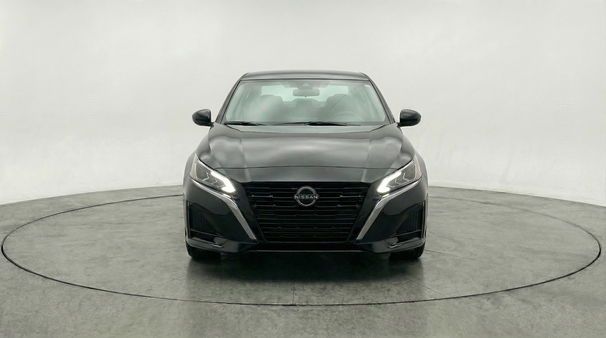 Thumbnail: 2025 Nissan Altima - 2