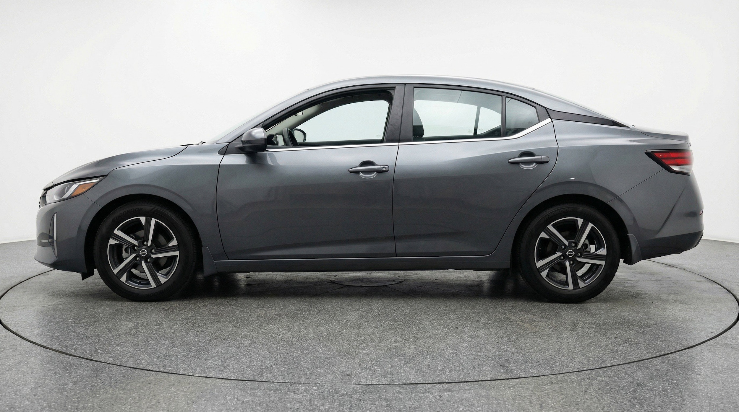 Thumbnail: 2025 Nissan Sentra - 5