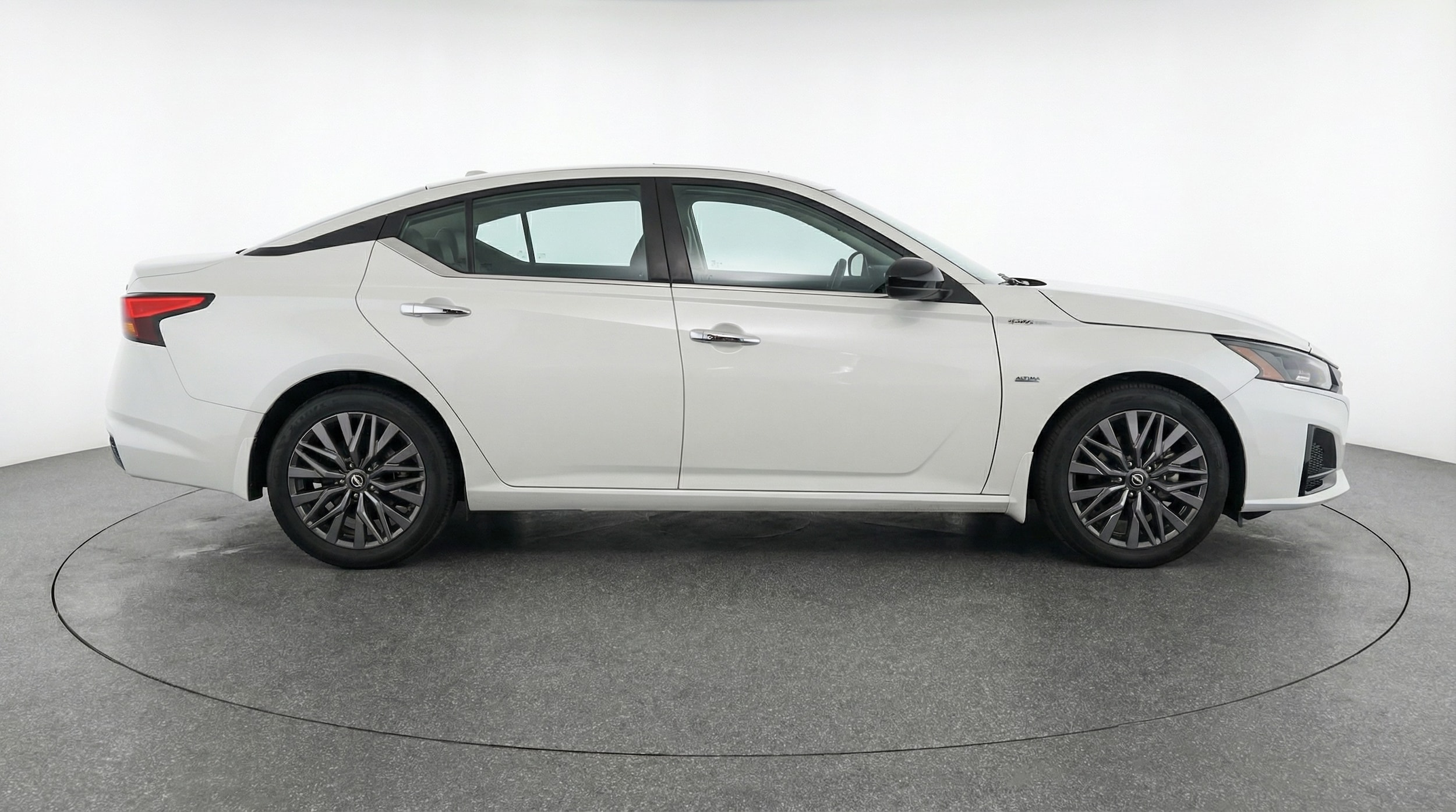 Thumbnail: 2025 Nissan Altima - 8