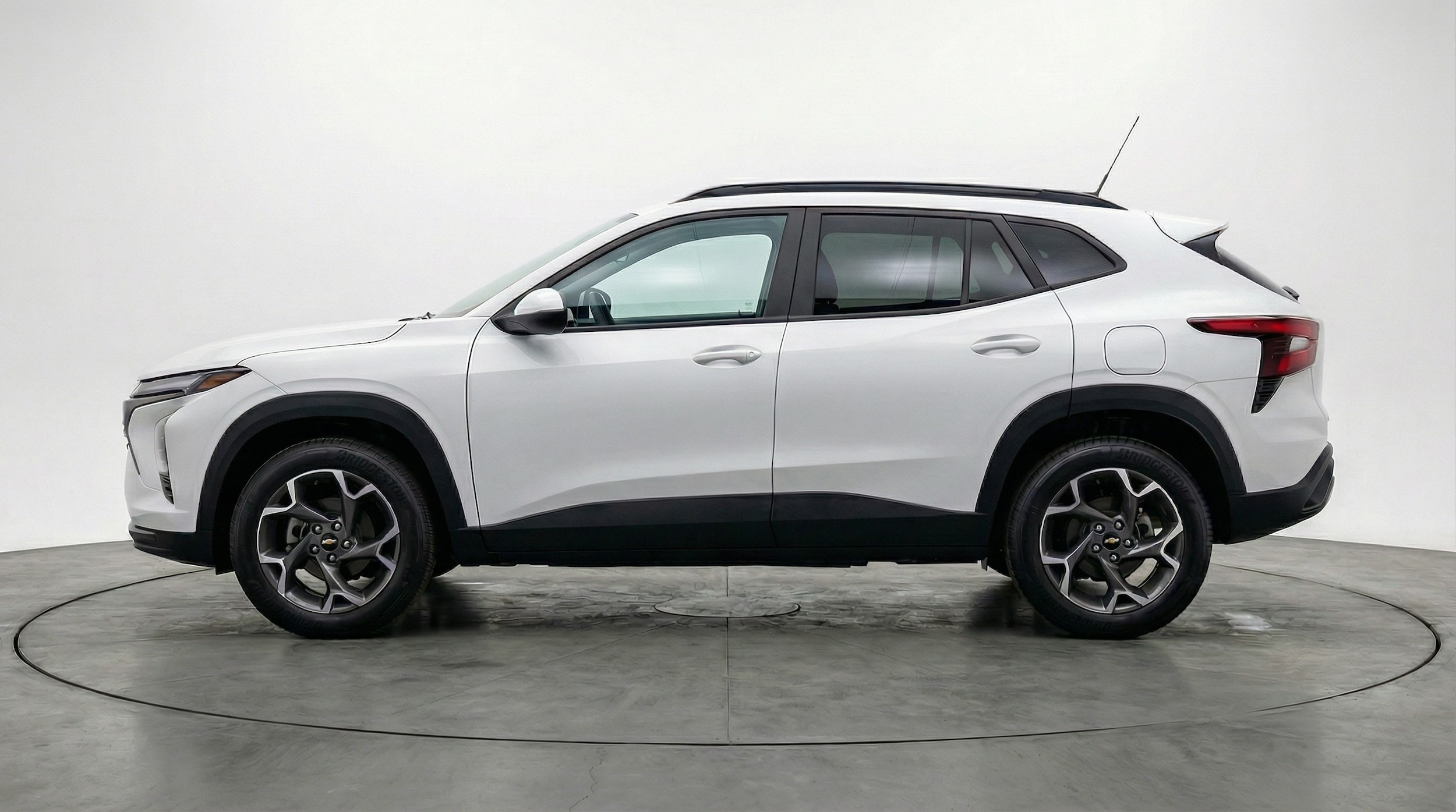 Thumbnail: 2025 Chevrolet Trax - 4