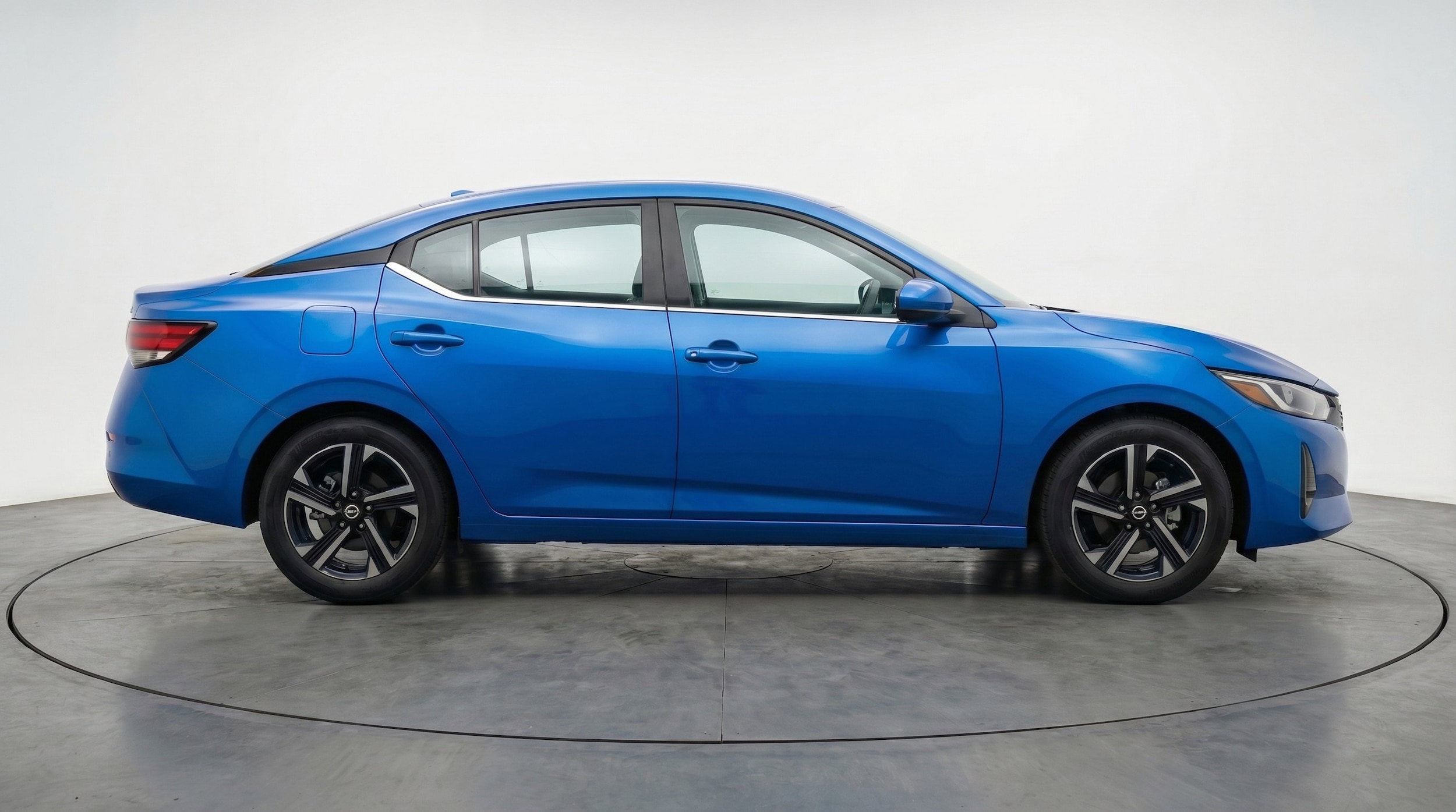 Thumbnail: 2025 Nissan Sentra - 11