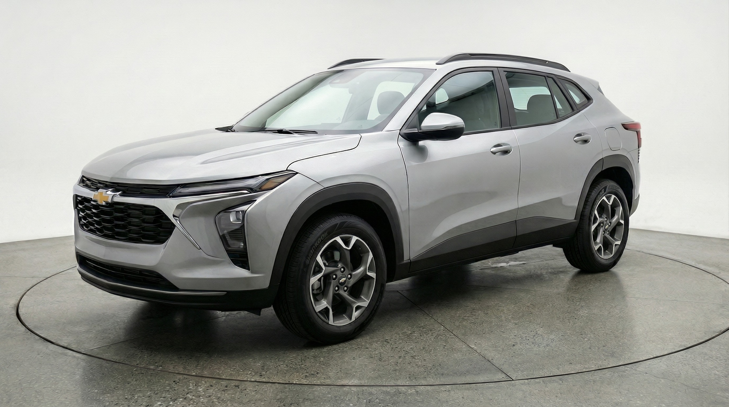 Thumbnail: 2025 Chevrolet Trax - 3