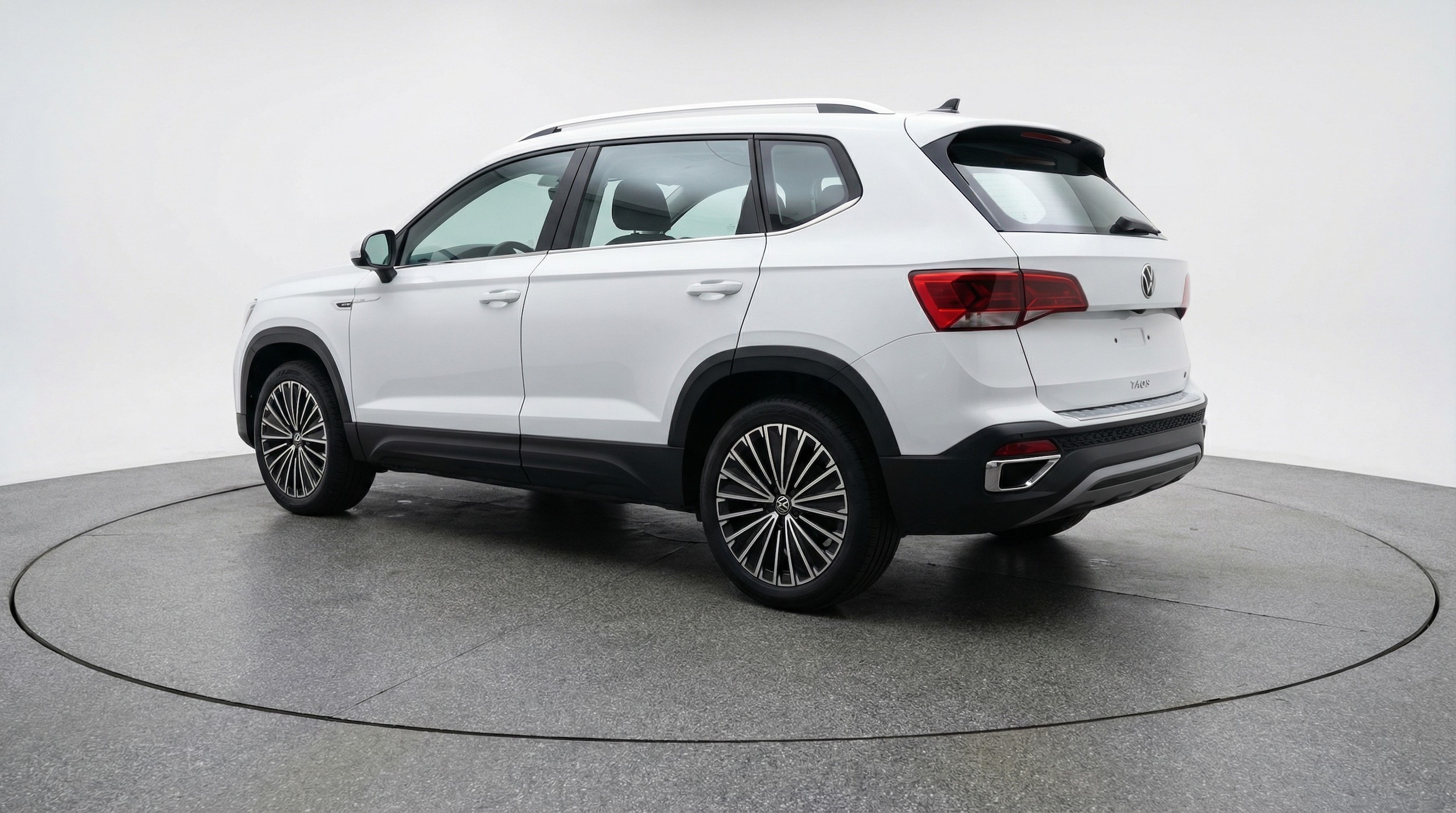 Thumbnail: 2025 Volkswagen Taos - 5