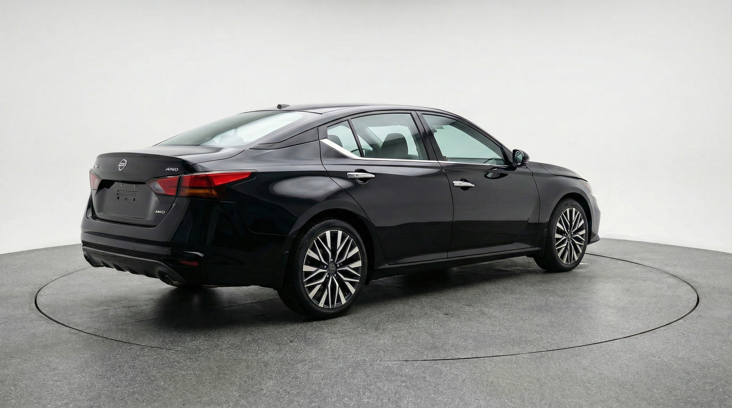 Thumbnail: 2025 Nissan Altima - 9