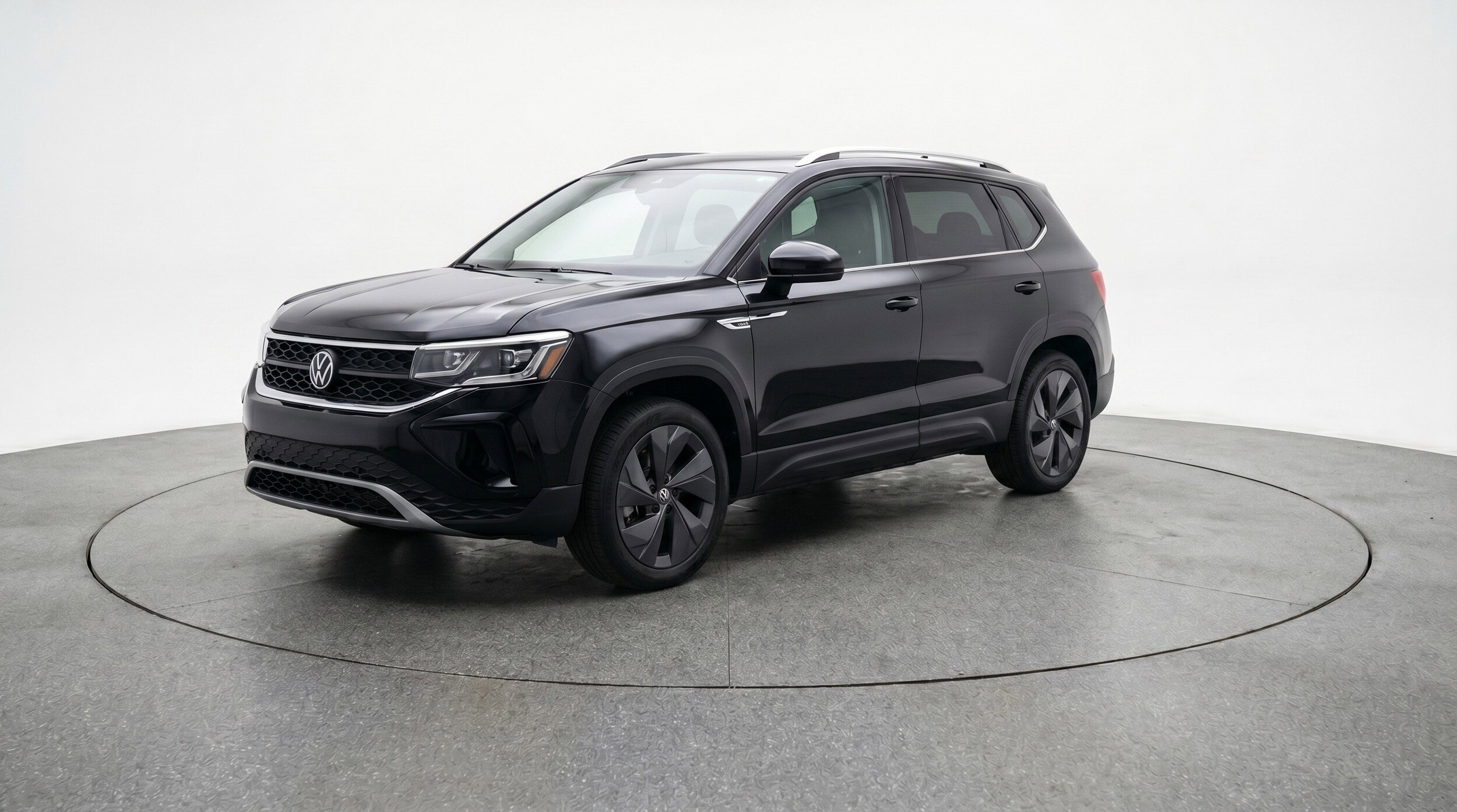 Thumbnail: 2025 Volkswagen Taos - 3