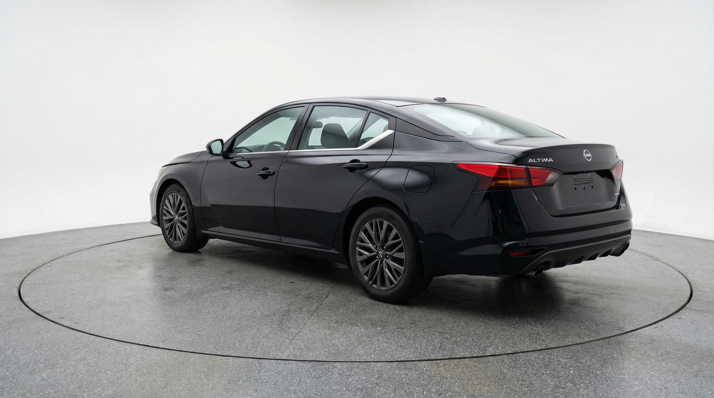 Thumbnail: 2025 Nissan Altima - 5