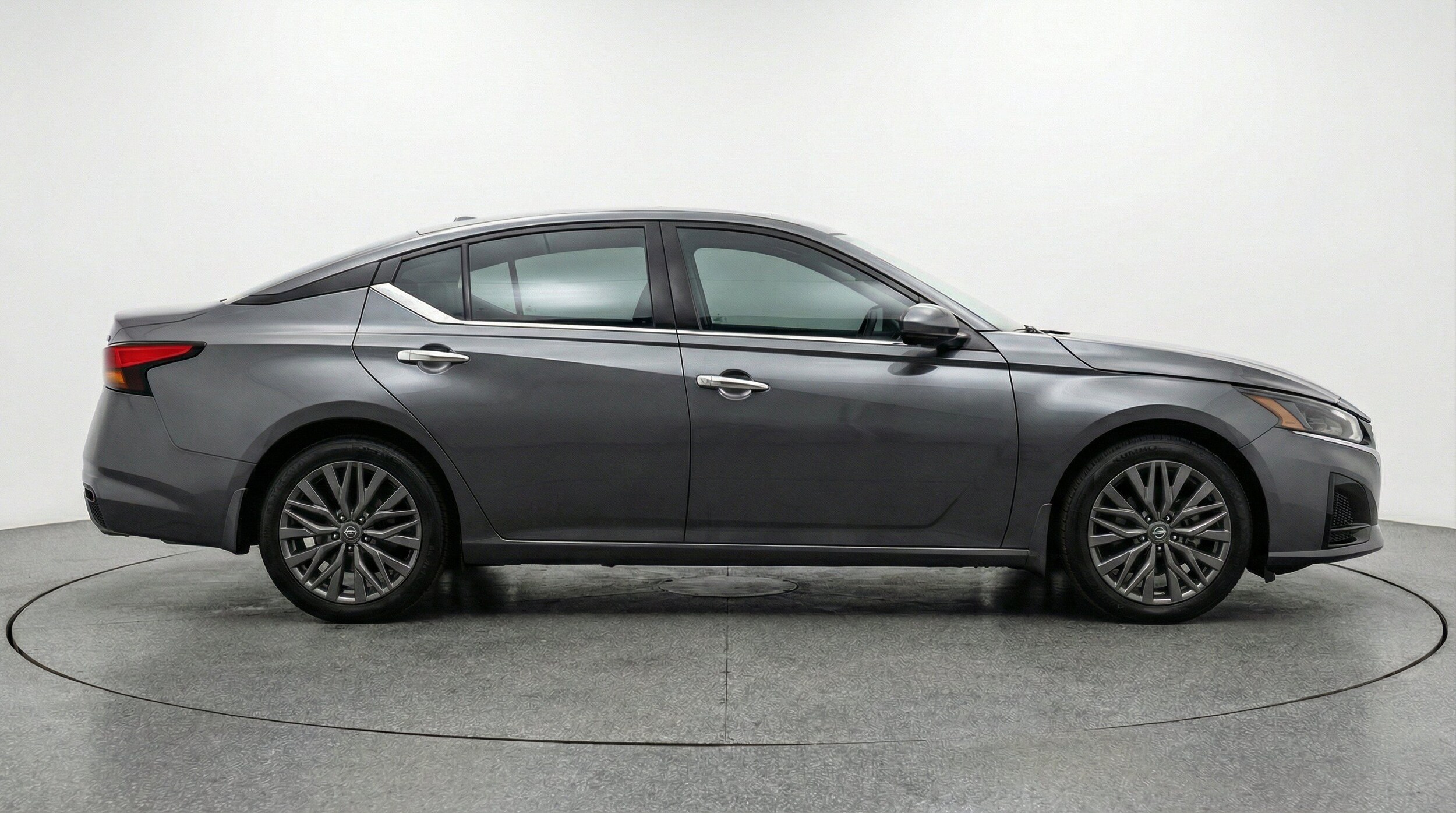 Thumbnail: 2025 Nissan Altima - 11
