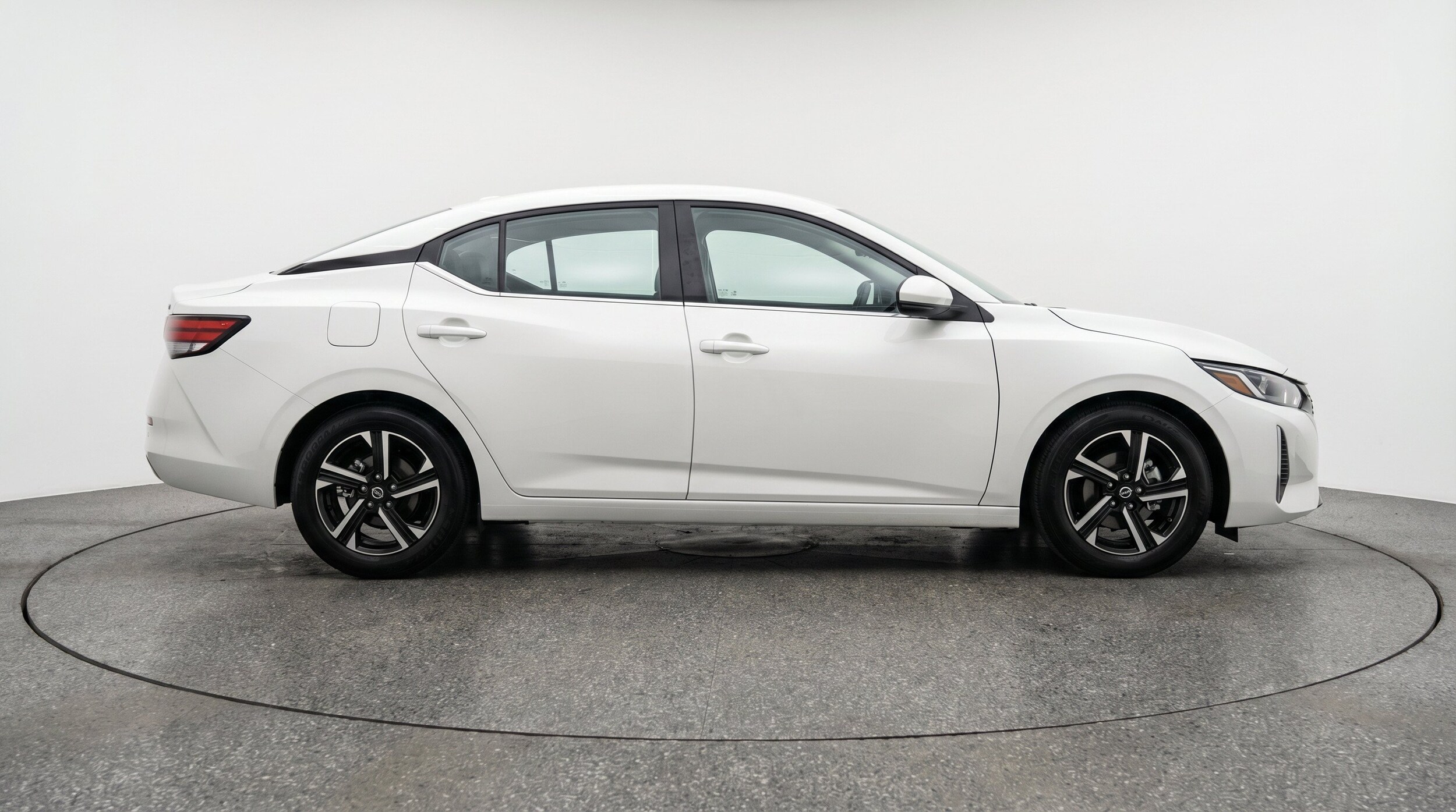 Thumbnail: 2025 Nissan Sentra - 11