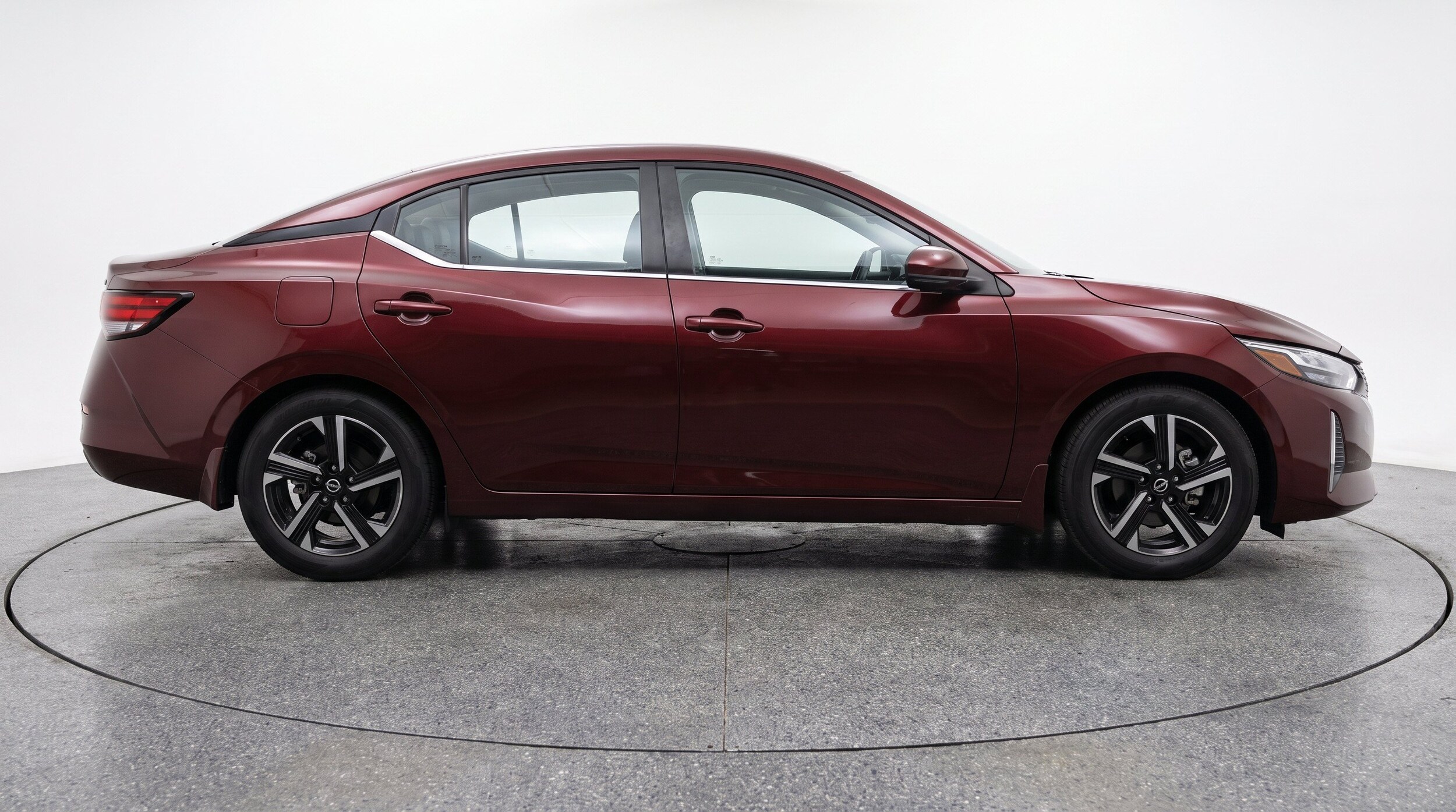 Thumbnail: 2025 Nissan Sentra - 10