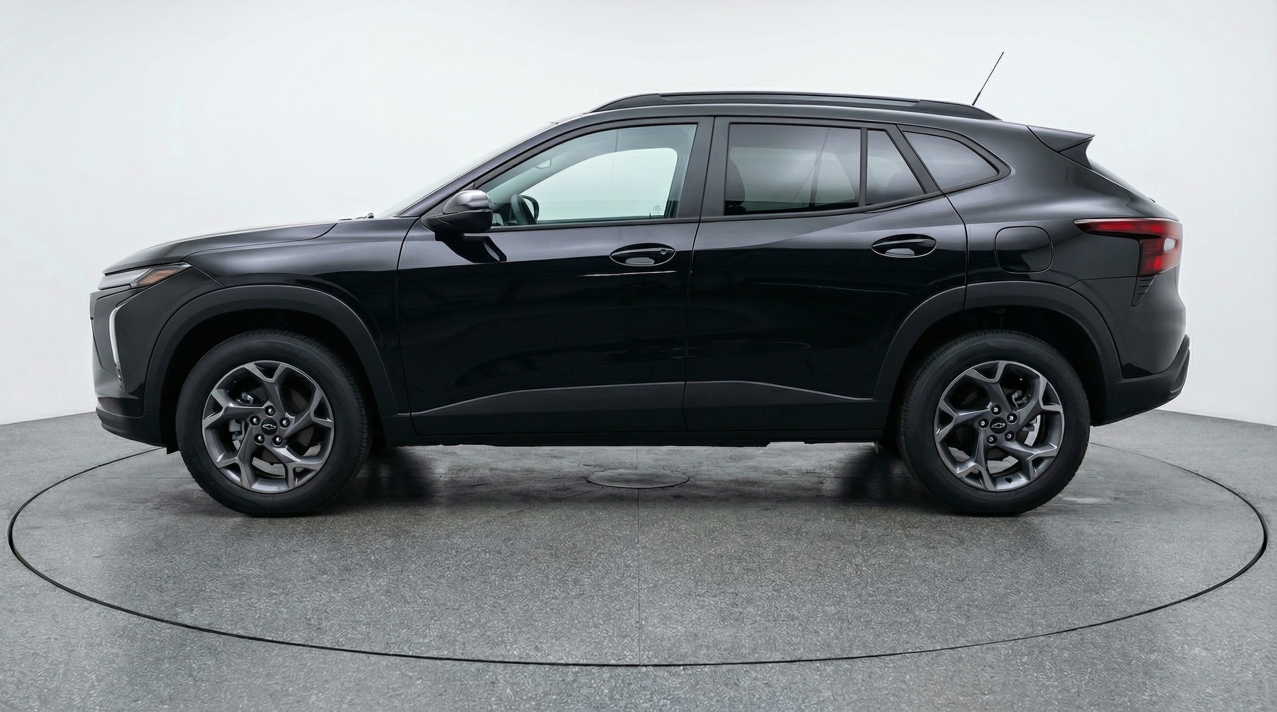 Thumbnail: 2025 Chevrolet Trax - 4