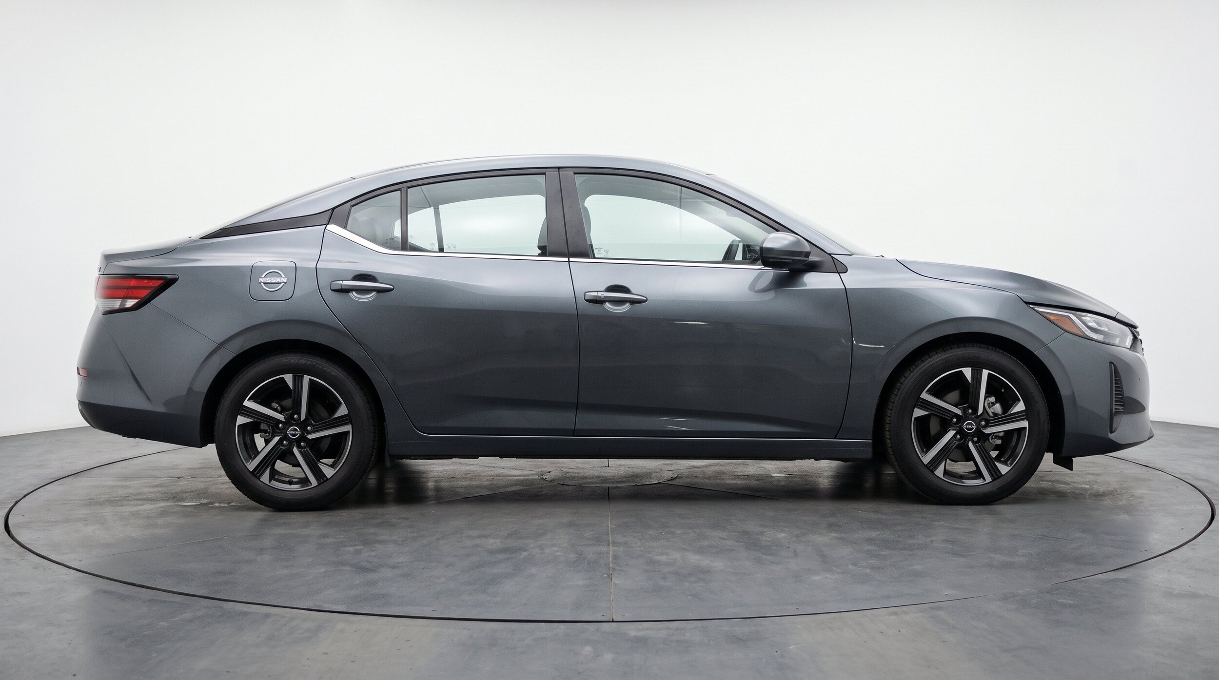 Thumbnail: 2025 Nissan Sentra - 10