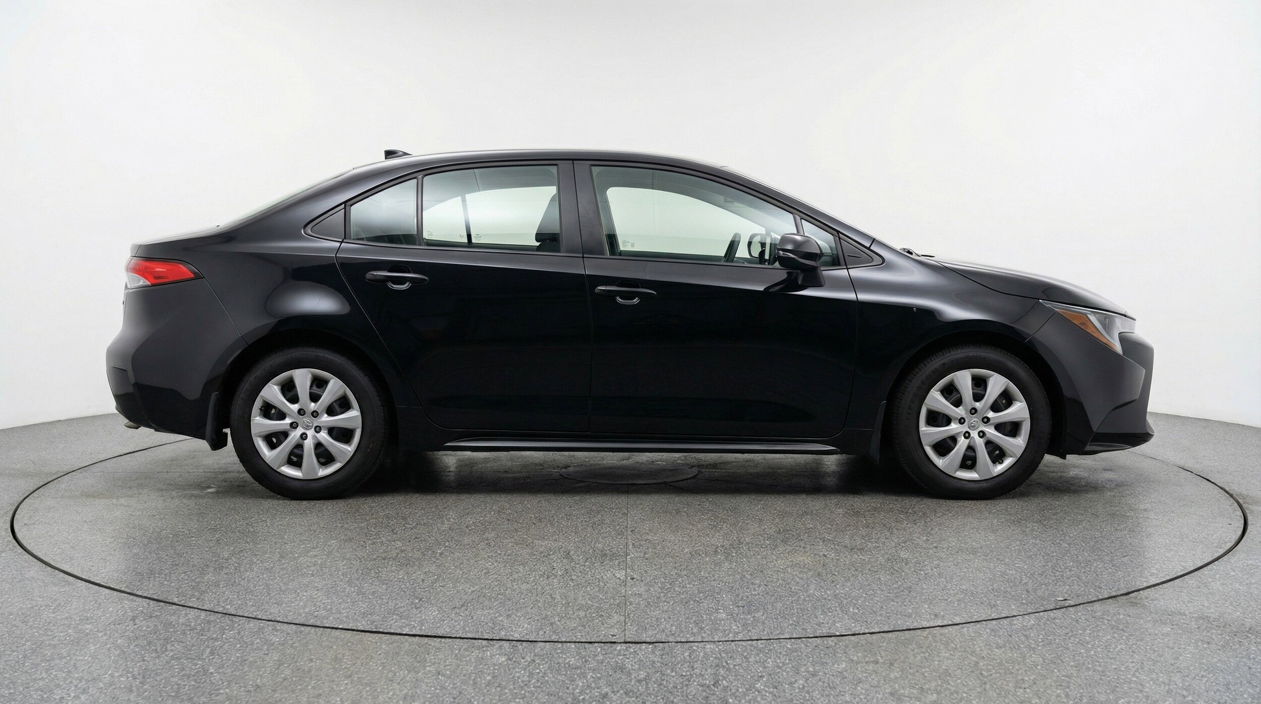 Thumbnail: 2025 Toyota Corolla - 11