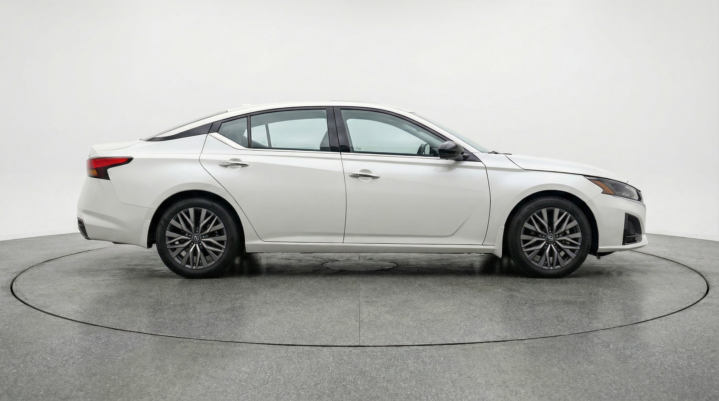 Thumbnail: 2025 Nissan Altima - 11