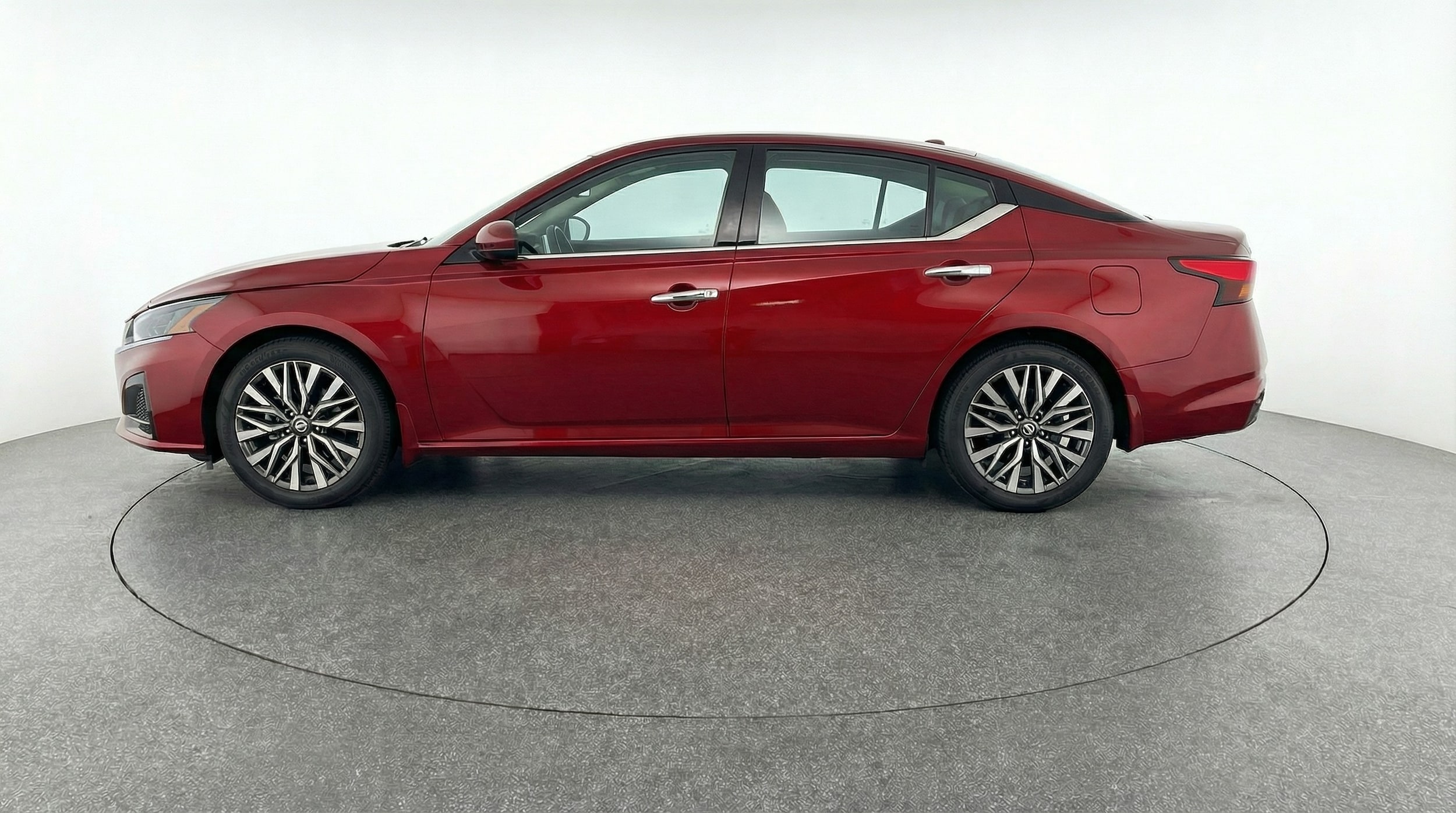 Thumbnail: 2025 Nissan Altima - 4