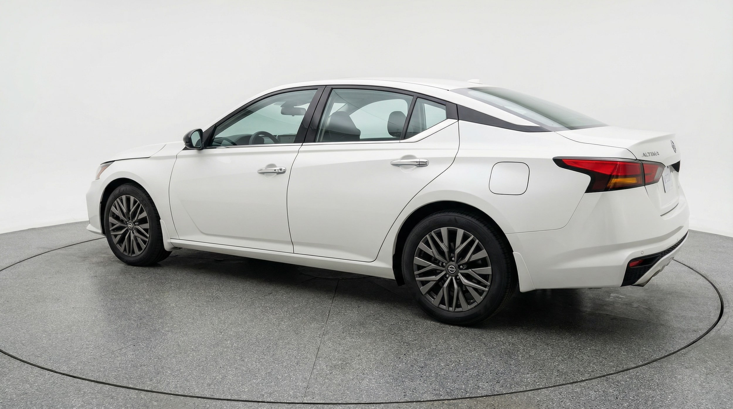 Thumbnail: 2025 Nissan Altima - 5