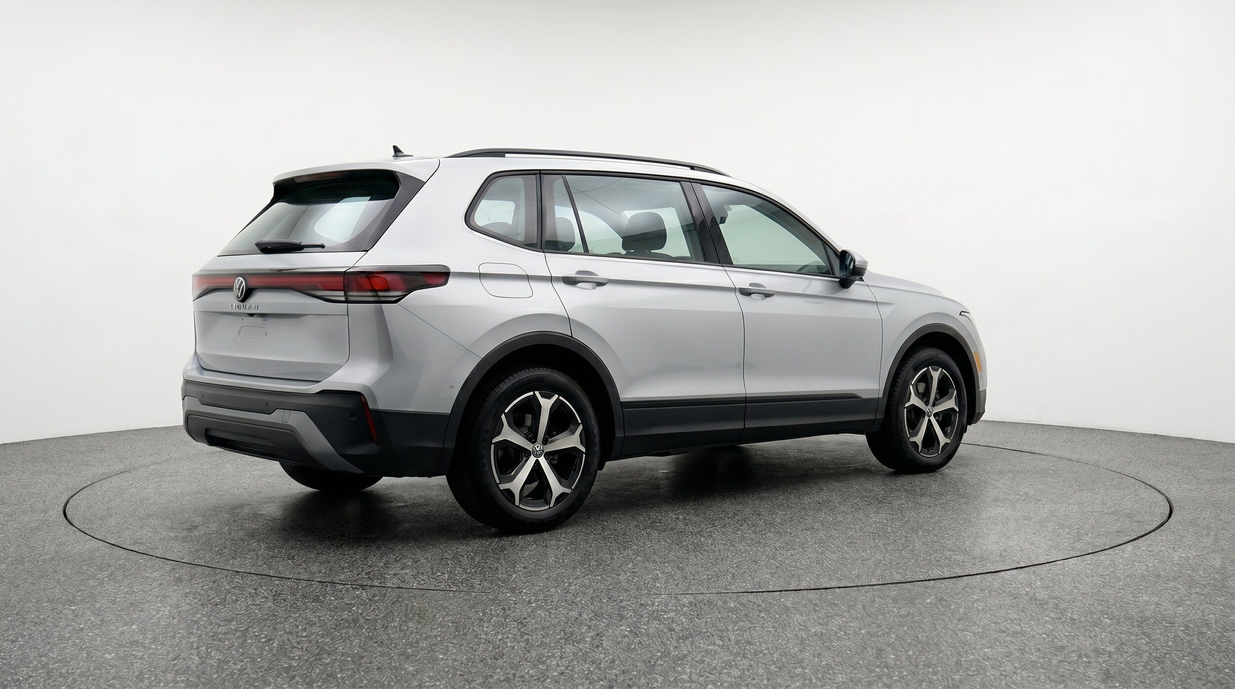 Thumbnail: 2026 Volkswagen Tiguan - 9
