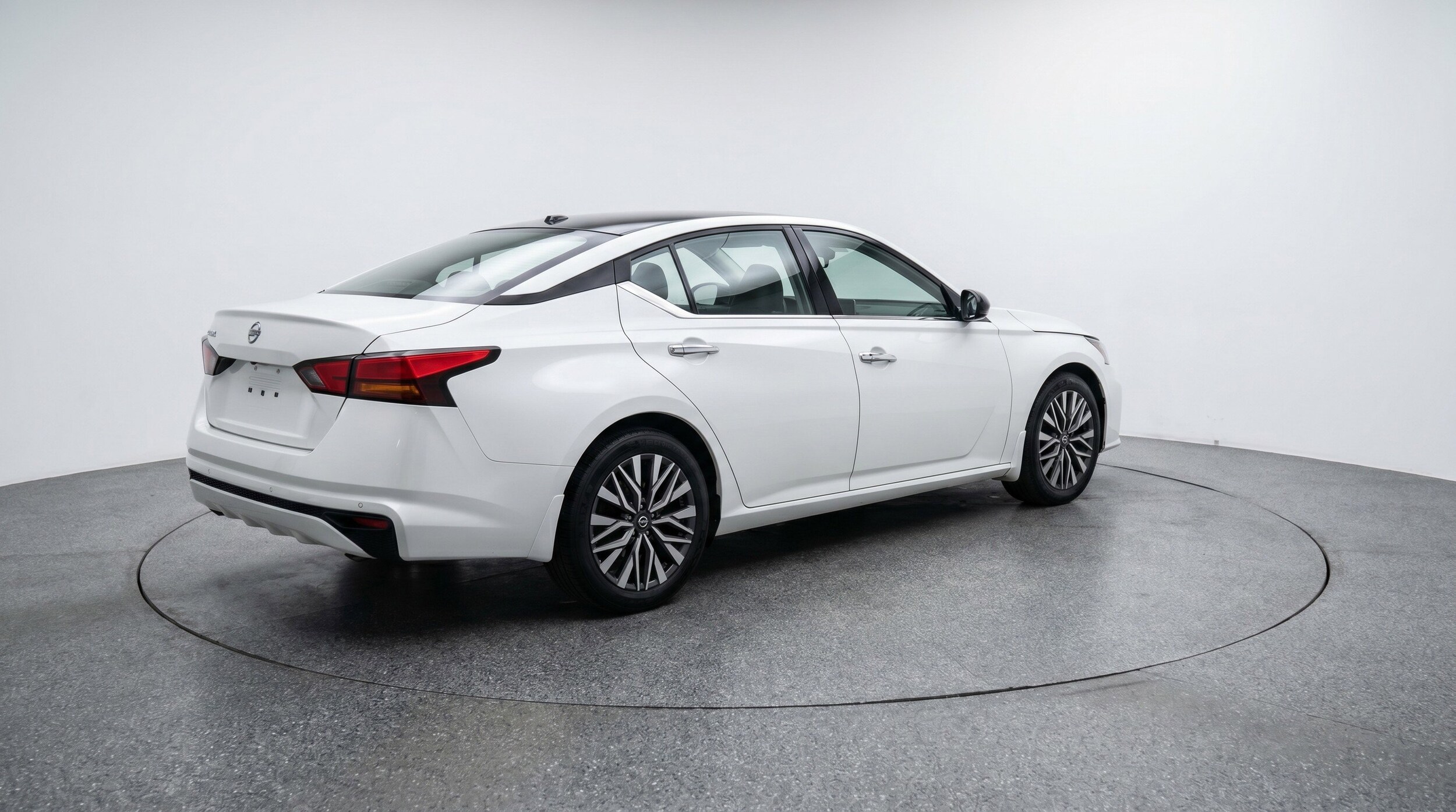 Thumbnail: 2025 Nissan Altima - 9
