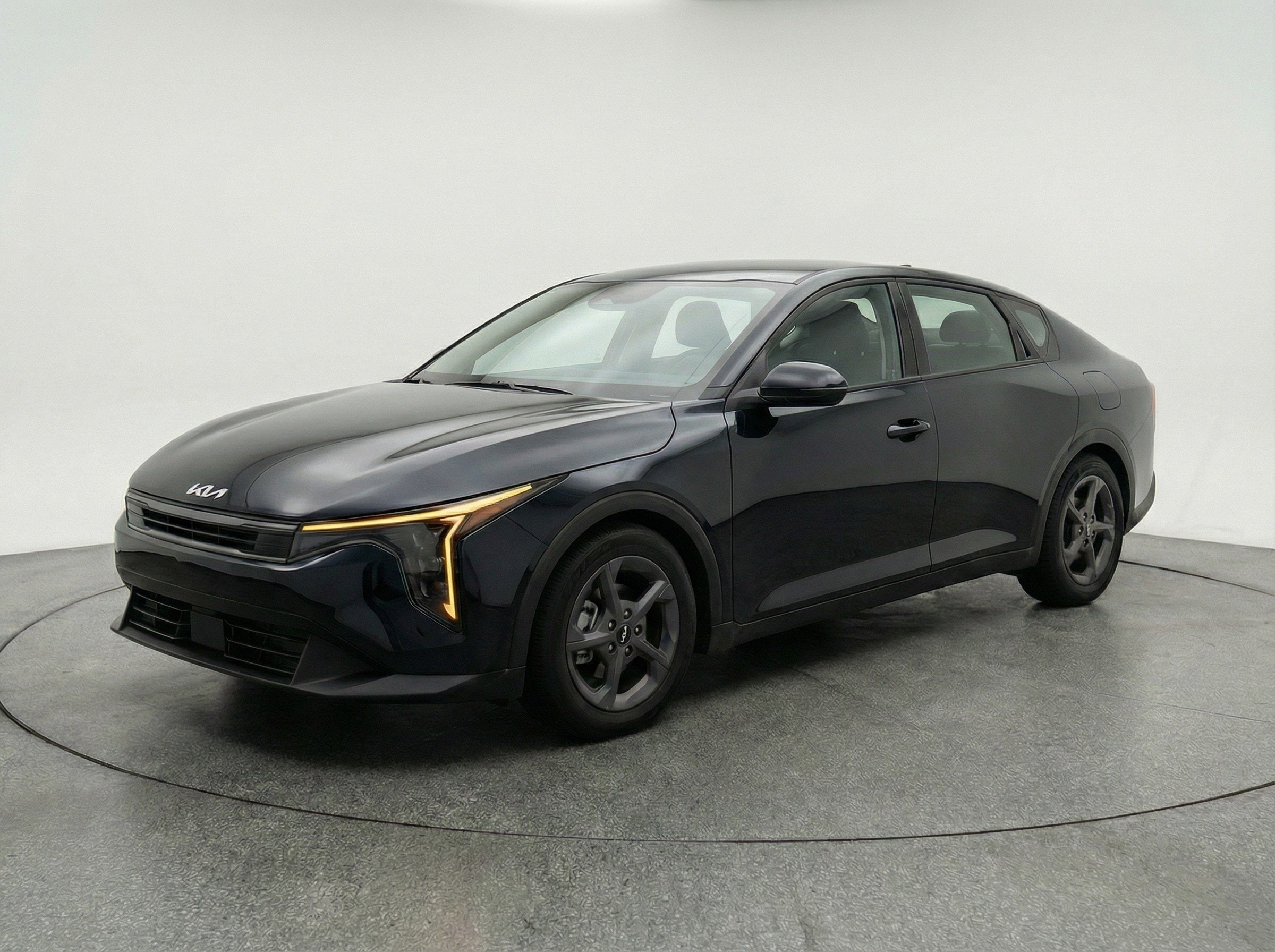 Thumbnail: 2025 Kia K4 - 3