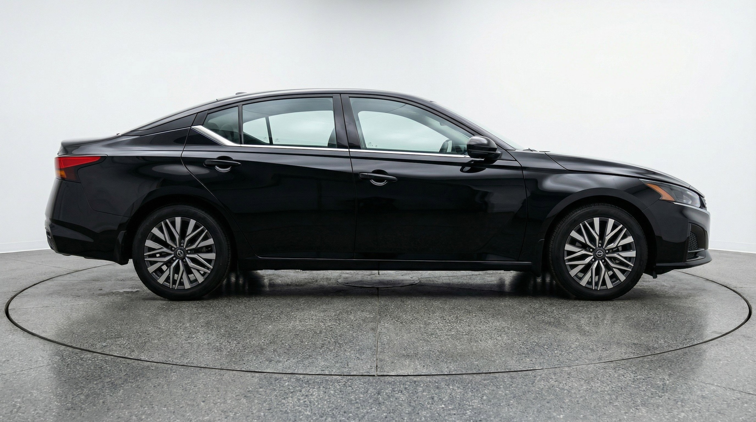 Thumbnail: 2025 Nissan Altima - 11