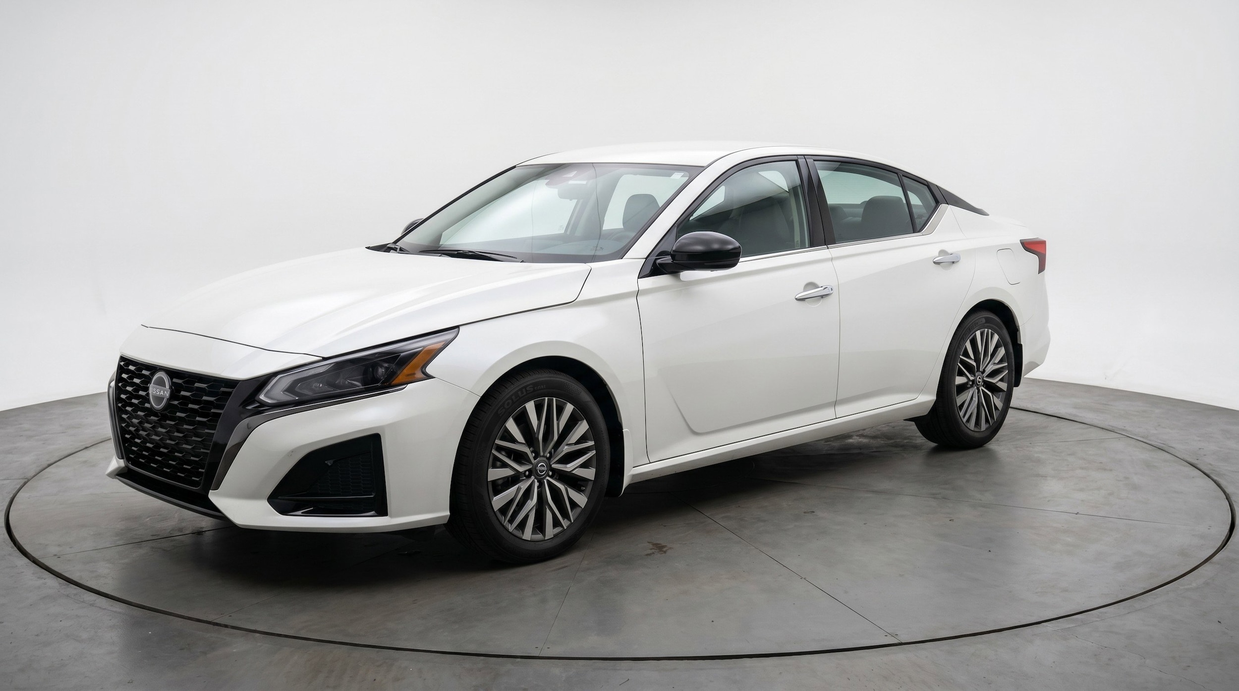 Thumbnail: 2025 Nissan Altima - 3